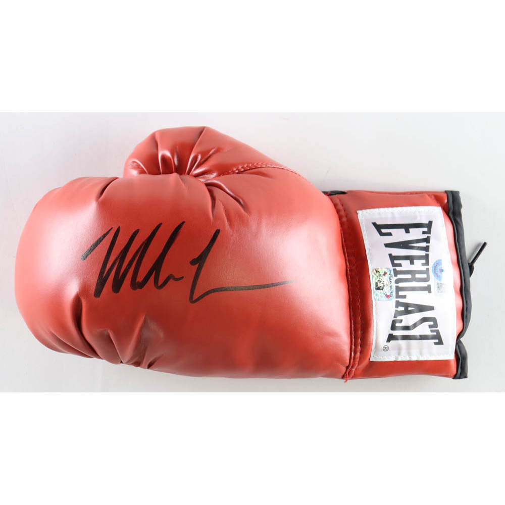 thumbnail image 2 of Own A Piece Of Boxing History! Mike Tyson Autographed Red Everlast Glove – Beckett Certified 202301 2 of 3
