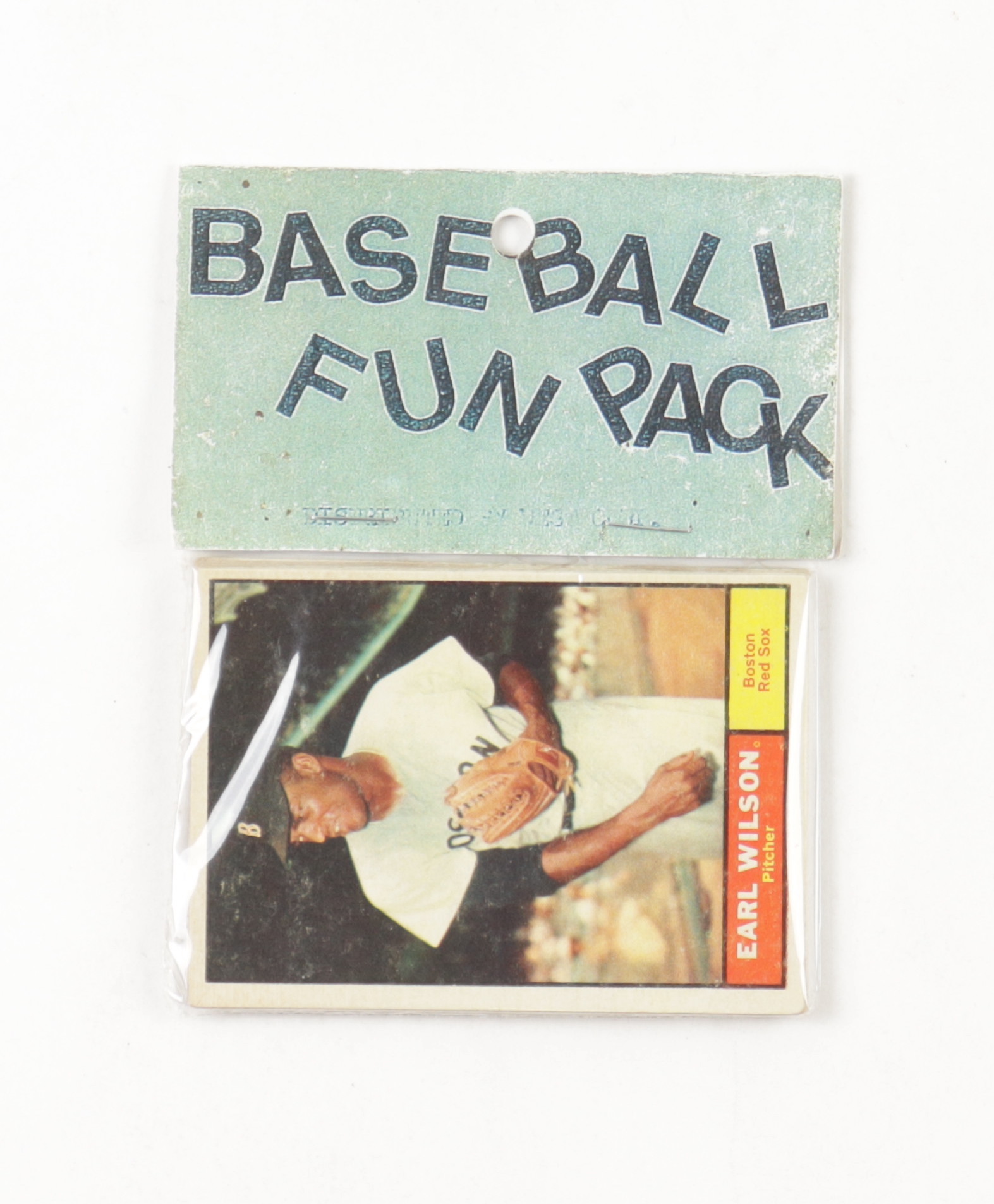 1961 Topps Baseball Card Fun Pack with (10) Cards at PristineAuction.com 1961 Topps Baseball Card Fun Pack with (10) Cards at PristineAuction.com