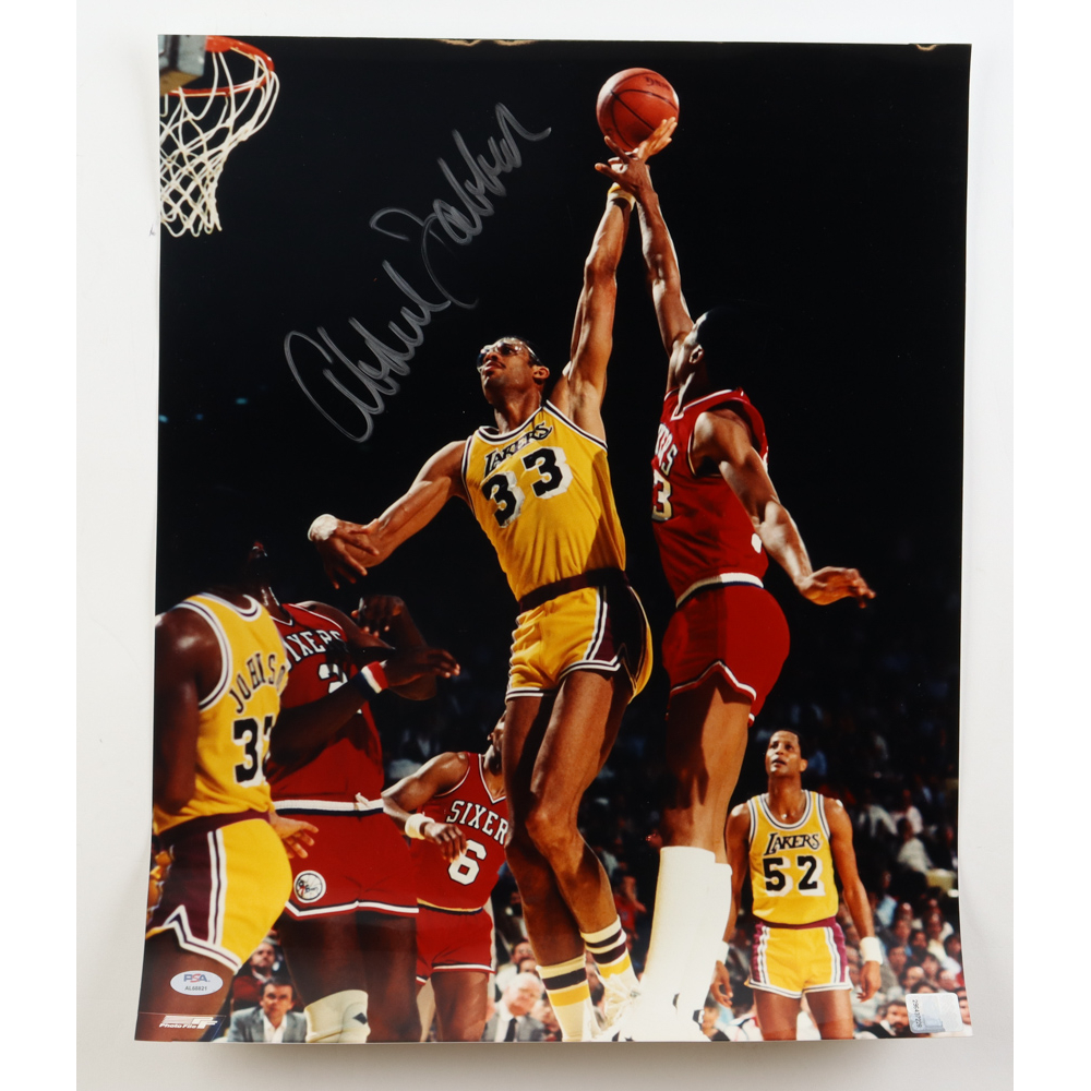 Kareem Abdul-Jabbar Signed Lakers 16x20 Photo (PSA) | Pristine Auction