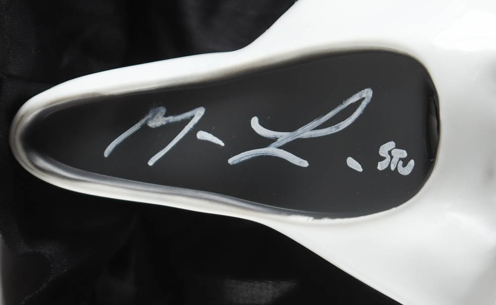 Matthew Lillard Signed "Scream" Ghostface Mask Inscribed "Stu" (JSA) at PristineAuction.com Matthew Lillard Signed "Scream" Ghostface Mask Inscribed "Stu" (JSA) at PristineAuction.com