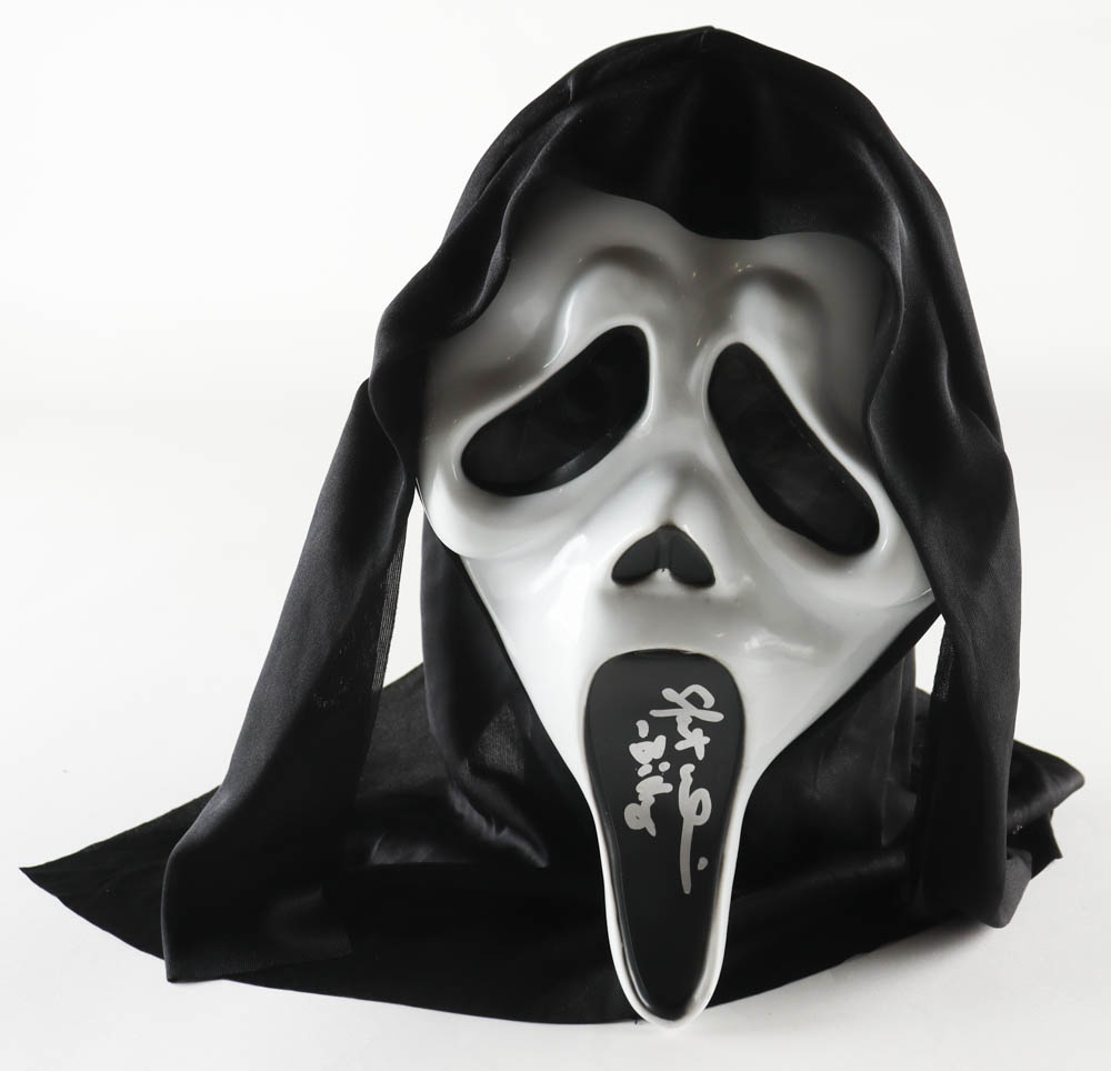 Skeet Ulrich Signed "Scream" Ghostface Mask Inscribed "Billy" (JSA) at PristineAuction.com Skeet Ulrich Signed "Scream" Ghostface Mask Inscribed "Billy" (JSA) at PristineAuction.com