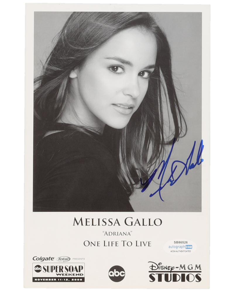 Melissa Fumero Signed 5x8 Photo (ACOA) | Pristine Auction