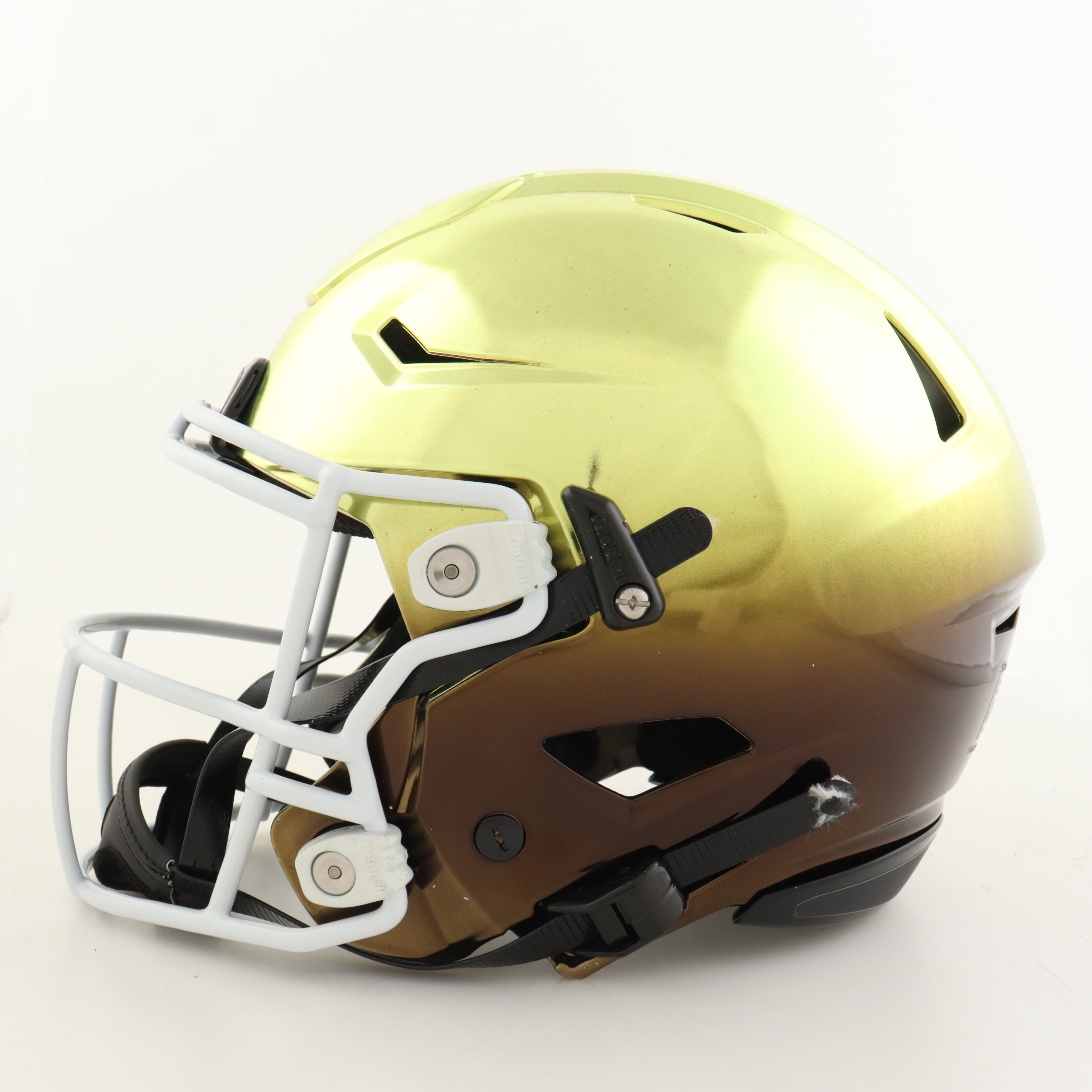 Diontae Johnson Signed Steelers Full-Size Authentic On-Field SpeedFlex Chrome Helmet (Beckett) at PristineAuction.com Diontae Johnson Signed Steelers Full-Size Authentic On-Field SpeedFlex Chrome Helmet (Beckett) at PristineAuction.com