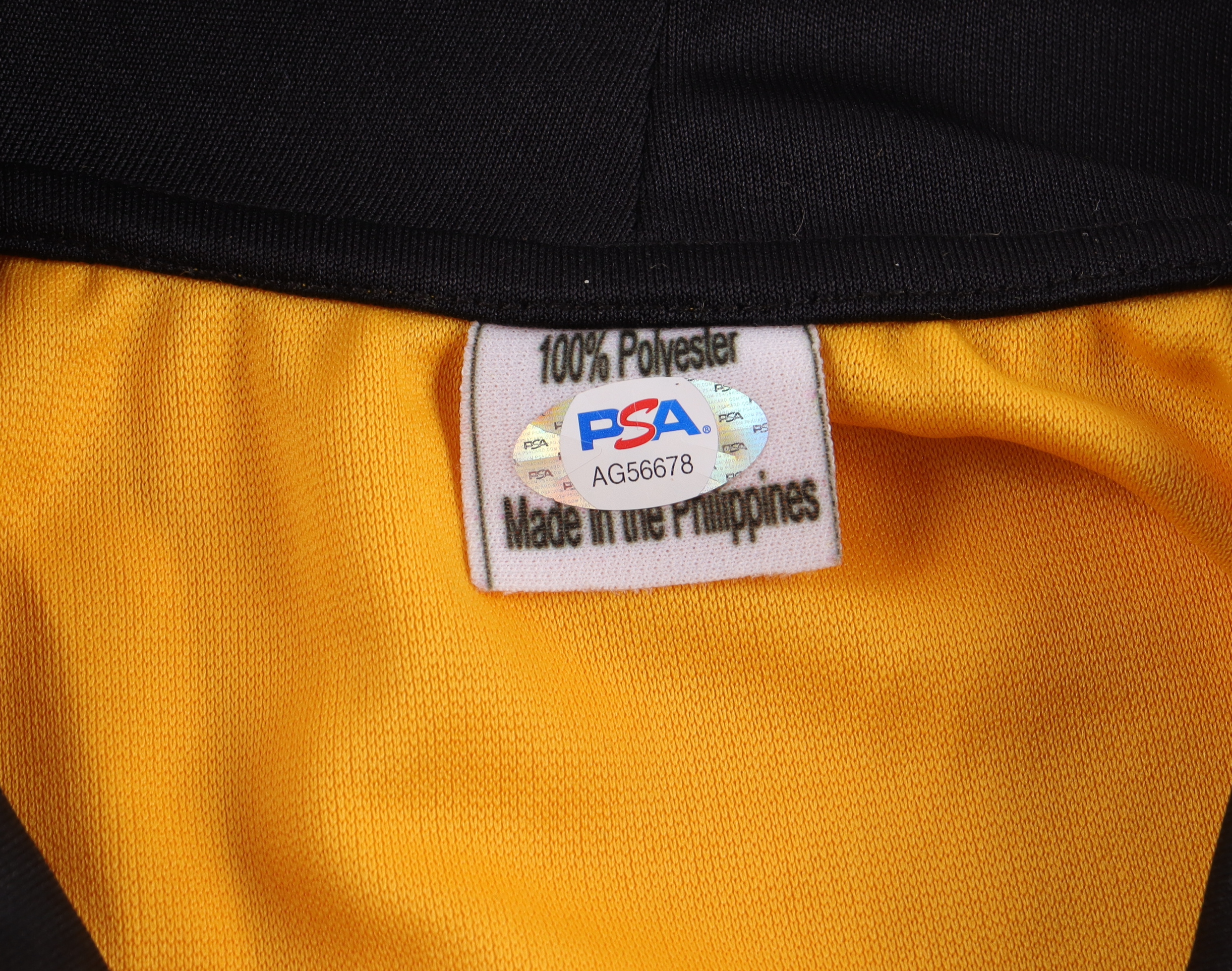 William Shatner Signed "Star Trek" Uniform (JSA & PSA) at PristineAuction.com William Shatner Signed "Star Trek" Uniform (JSA & PSA) at PristineAuction.com