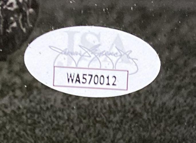 Jalen Hurts Signed 16x20 Photo (JSA) at PristineAuction.com Jalen Hurts Signed 16x20 Photo (JSA) at PristineAuction.com
