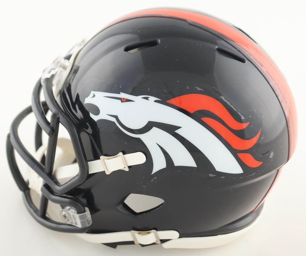 Javonte Williams Signed Broncos Speed Mini Helmet (Beckett) at PristineAuction.com Javonte Williams Signed Broncos Speed Mini Helmet (Beckett) at PristineAuction.com