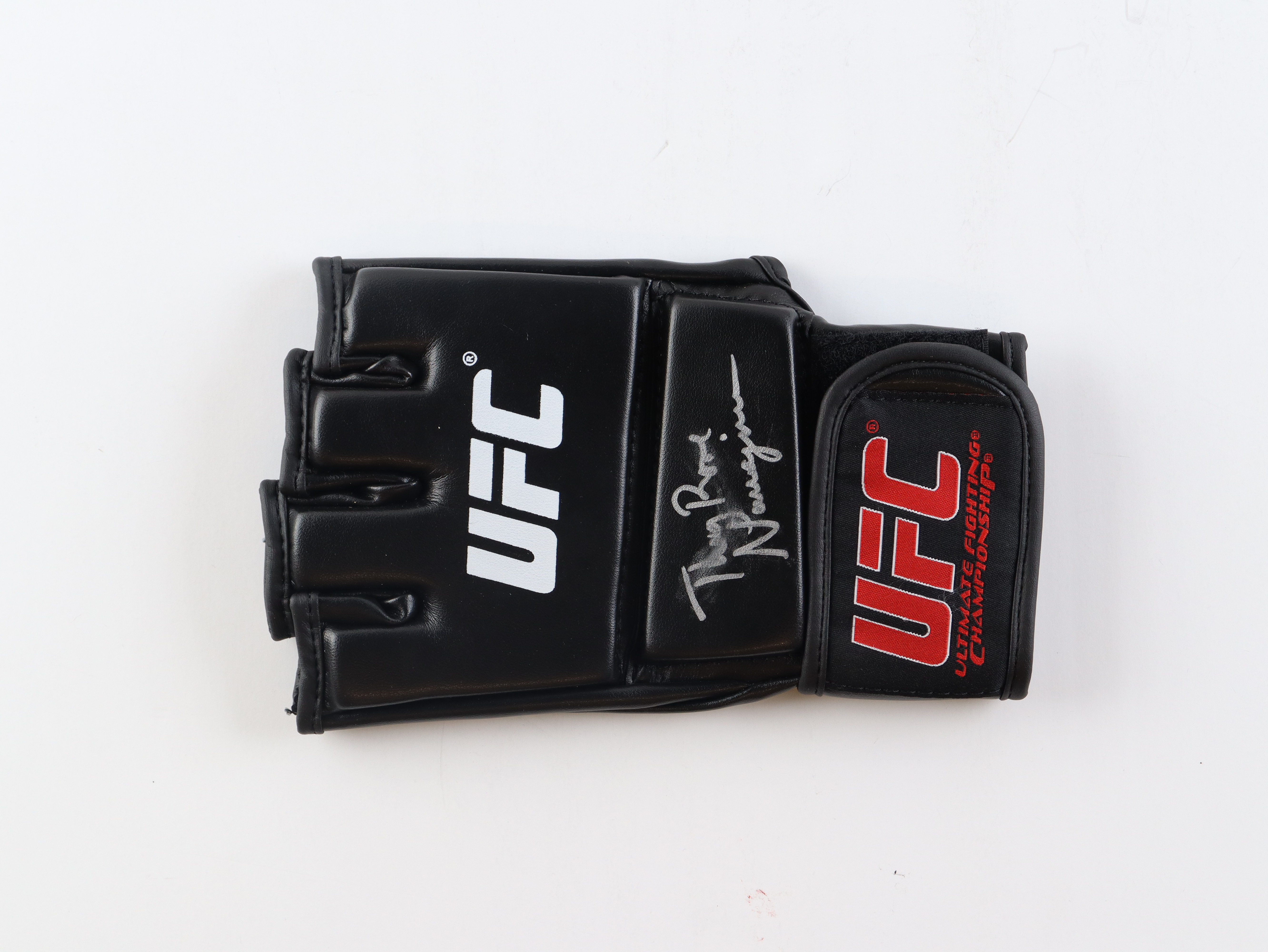 "Thug" Rose Namajunas Signed UFC Glove (PSA) at PristineAuction.com "Thug" Rose Namajunas Signed UFC Glove (PSA) at PristineAuction.com