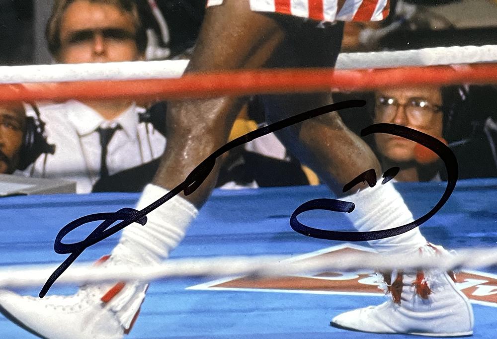 Sugar Ray Leonard & Thomas Hearns Signed 8x10 Photo (Beckett) at PristineAuction.com Sugar Ray Leonard & Thomas Hearns Signed 8x10 Photo (Beckett) at PristineAuction.com