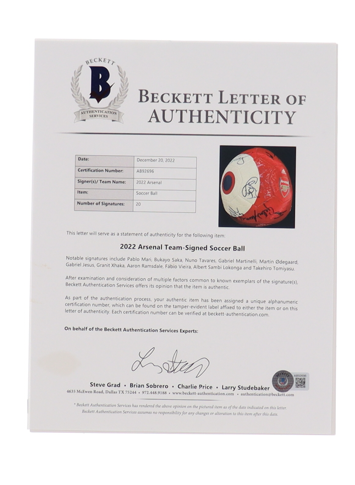 2022 Arsenal Logo Soccer Ball Team-Signed by (20) with Pablo Mari, Bukayo Saka, Nuno Tavares, Gabriel Martinelli (Beckett) at PristineAuction.com 2022 Arsenal Logo Soccer Ball Team-Signed by (20) with Pablo Mari, Bukayo Saka, Nuno Tavares, Gabriel Martinelli (Beckett) at PristineAuction.com