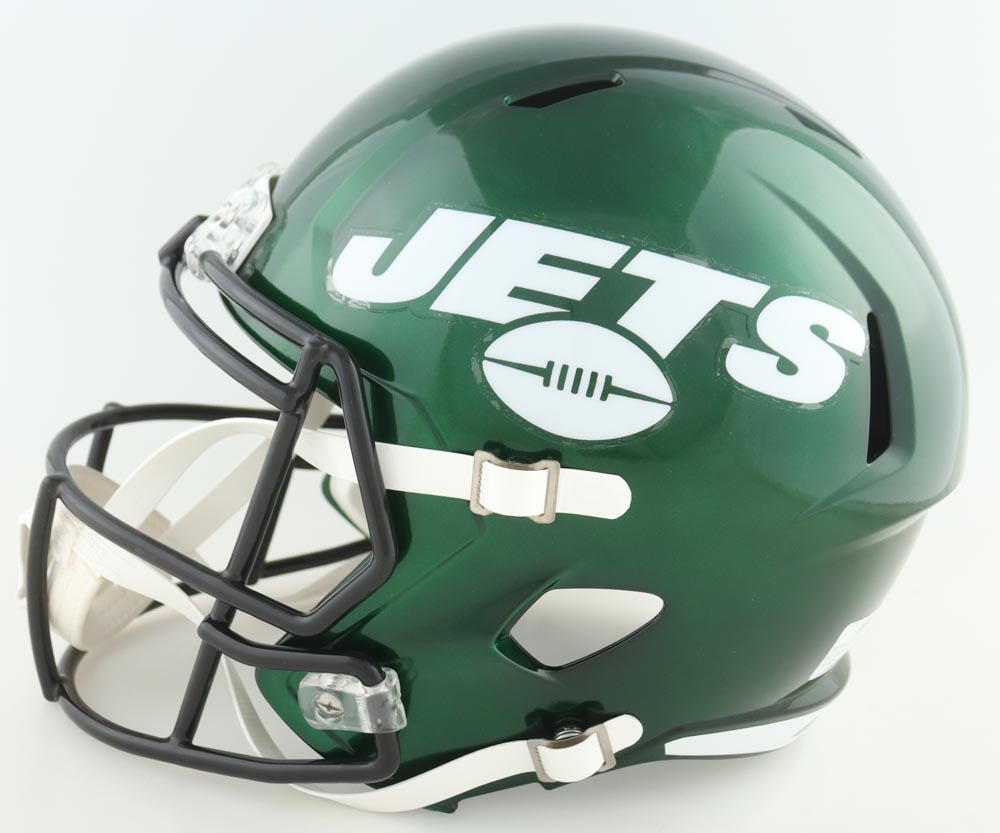 Ahmad "Sauce" Gardner Signed Jets Full-Size Speed Helmet Inscribed "2022 DROY" (Beckett) at PristineAuction.com Ahmad "Sauce" Gardner Signed Jets Full-Size Speed Helmet Inscribed "2022 DROY" (Beckett) at PristineAuction.com