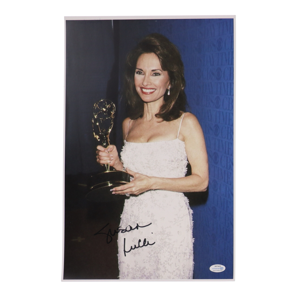 Susan Lucci Signed 11x17 Photo (AutographCOA) Pristine Auction