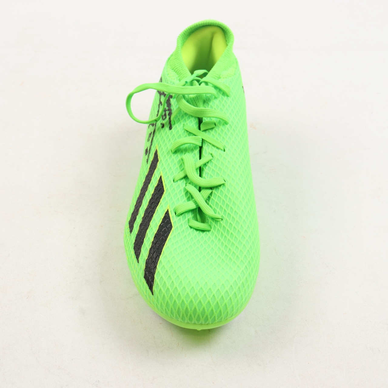 Lionel Messi Signed Adidas Soccer Cleat Inscribed "100" (Beckett) at PristineAuction.com Lionel Messi Signed Adidas Soccer Cleat Inscribed "100" (Beckett) at PristineAuction.com