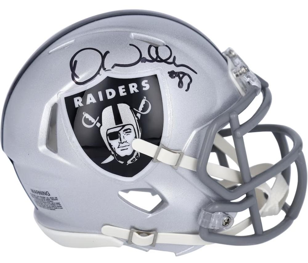 Darren Waller Signed Las Vegas Raiders Mini Speed Helmet (Fanatics) at PristineAuction.com Darren Waller Signed Las Vegas Raiders Mini Speed Helmet (Fanatics) at PristineAuction.com