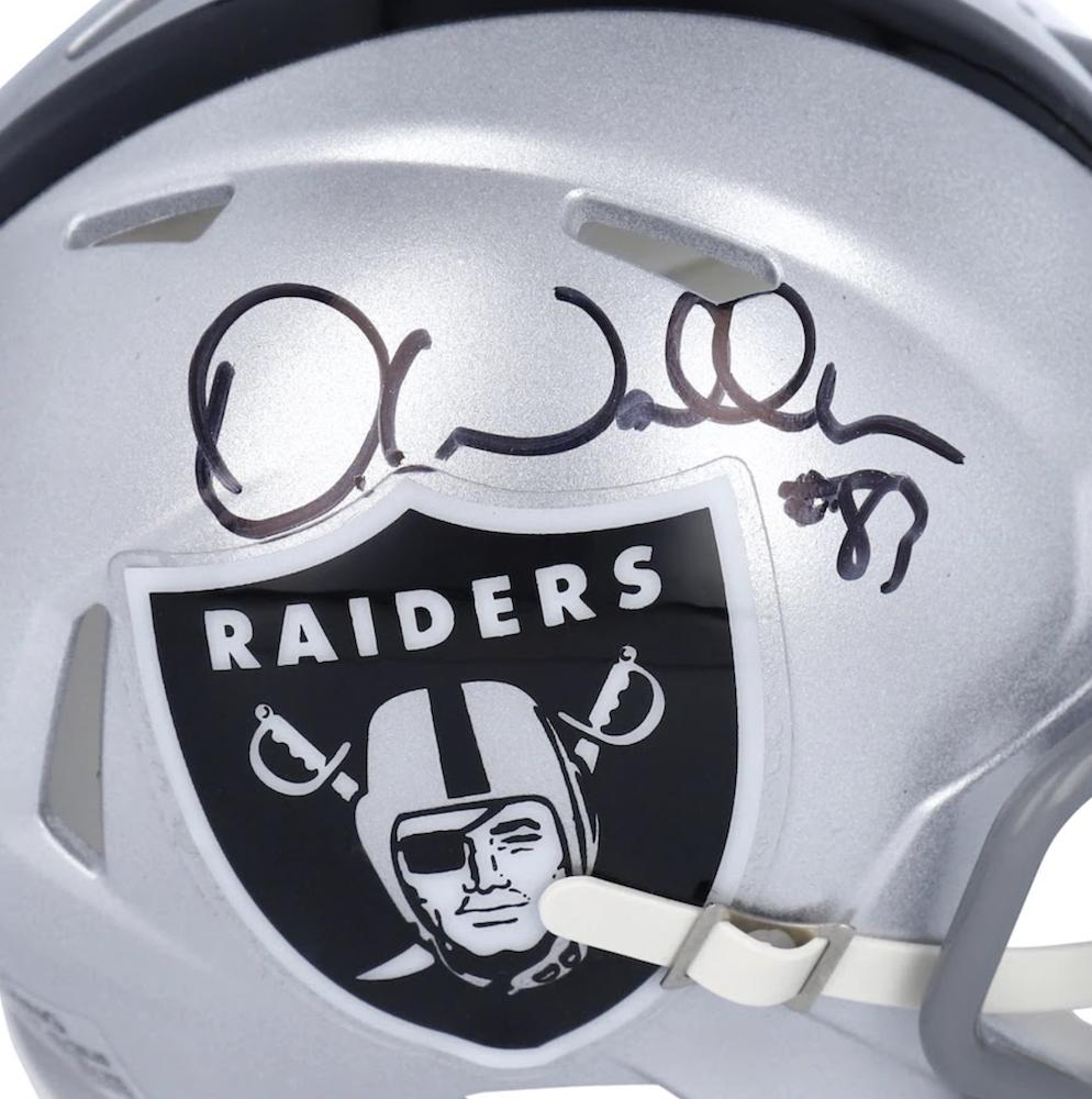 Darren Waller Signed Las Vegas Raiders Mini Speed Helmet (Fanatics) at PristineAuction.com Darren Waller Signed Las Vegas Raiders Mini Speed Helmet (Fanatics) at PristineAuction.com