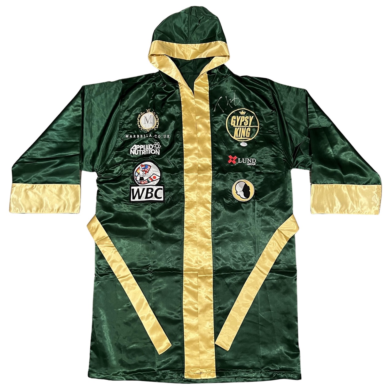 Tyson Fury Signed WBC "Gypsy King" Green Robe (PSA) at PristineAuction.com Tyson Fury Signed WBC "Gypsy King" Green Robe (PSA) at PristineAuction.com