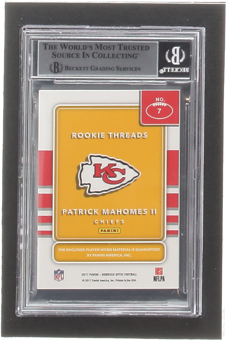 Patrick Mahomes II Signed 2017 Donruss Optic Rookie Threads #7 (BGS) at PristineAuction.com Patrick Mahomes II Signed 2017 Donruss Optic Rookie Threads #7 (BGS) at PristineAuction.com