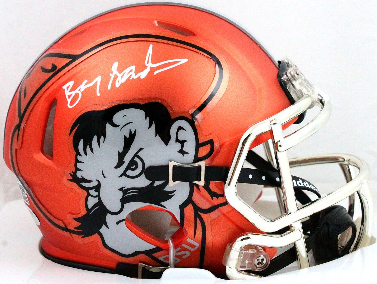 Barry Sanders Signed Oklahoma State Cowboys Throwback Logo Speed Mini Helmet (Schwartz & Beckett) at PristineAuction.com Barry Sanders Signed Oklahoma State Cowboys Throwback Logo Speed Mini Helmet (Schwartz & Beckett) at PristineAuction.com