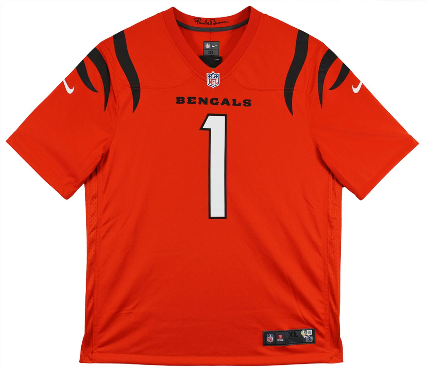 Ja'Marr Chase Signed Bengals Nike Jersey (Beckett) at PristineAuction.com Ja'Marr Chase Signed Bengals Nike Jersey (Beckett) at PristineAuction.com