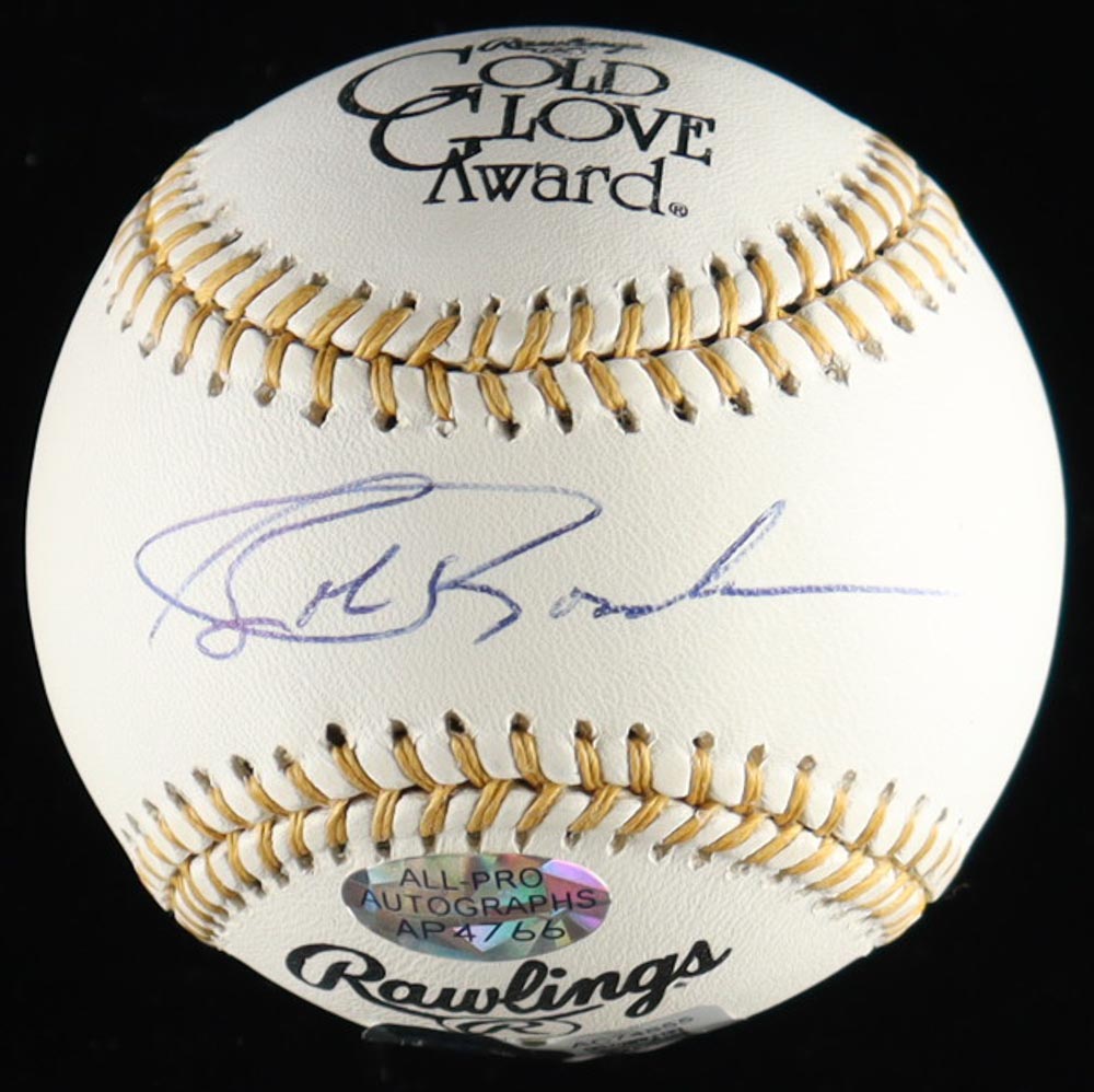 Barry & Bobby Bonds Signed Gold Glove Baseball (Beckett) at PristineAuction.com Barry & Bobby Bonds Signed Gold Glove Baseball (Beckett) at PristineAuction.com