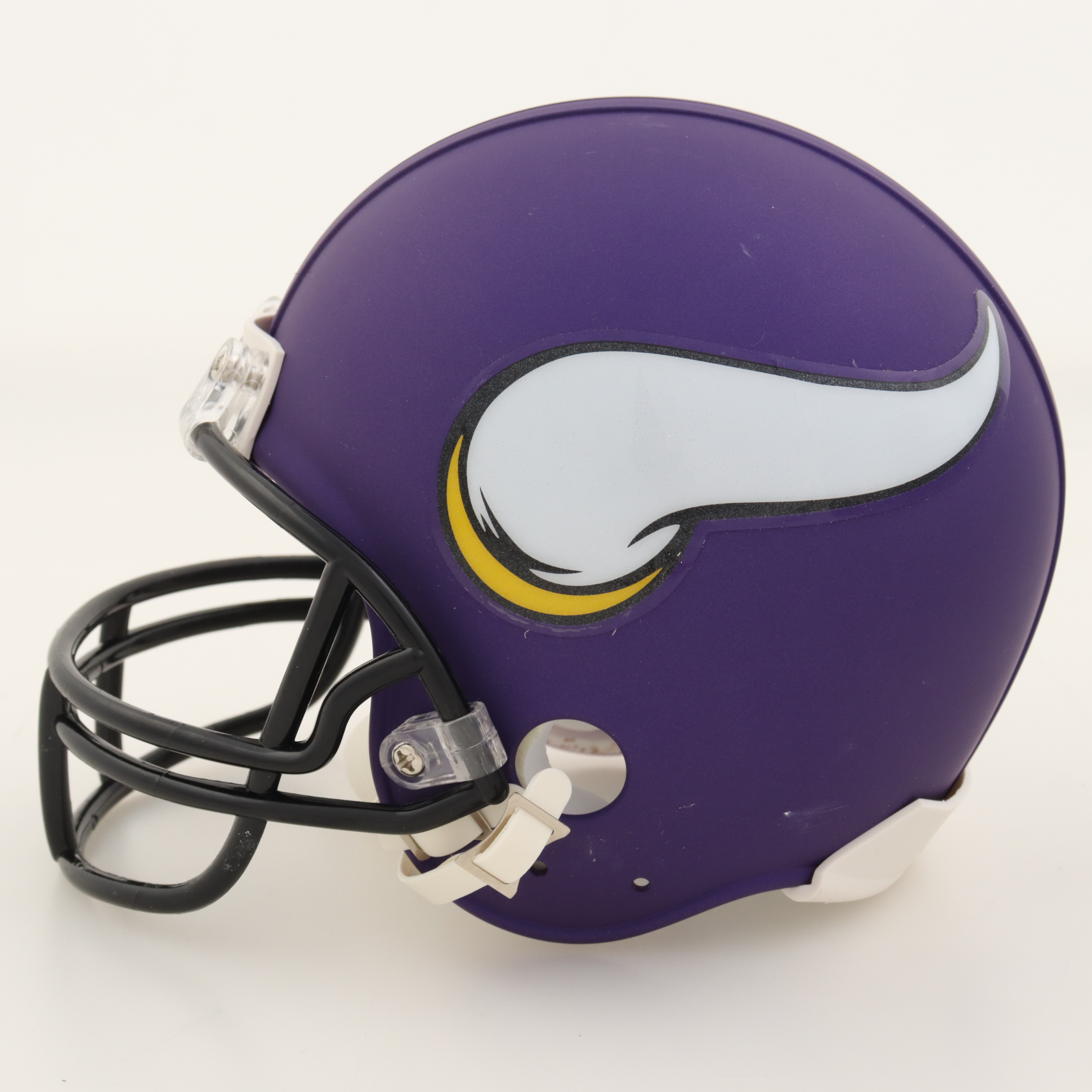 Justin Jefferson Signed Vikings Mini Helmet (Beckett) at PristineAuction.com Justin Jefferson Signed Vikings Mini Helmet (Beckett) at PristineAuction.com