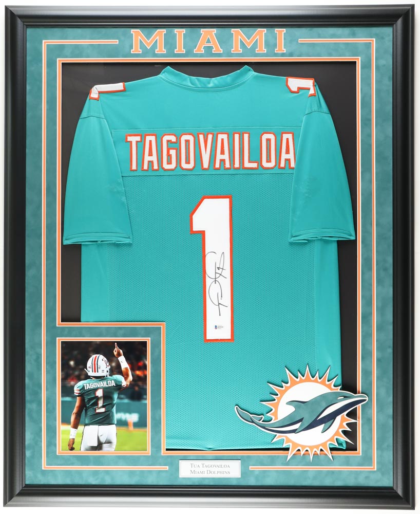 Tua Tagovailoa Signed Custom Framed Jersey Display (Beckett) at PristineAuction.com Tua Tagovailoa Signed Custom Framed Jersey Display (Beckett) at PristineAuction.com