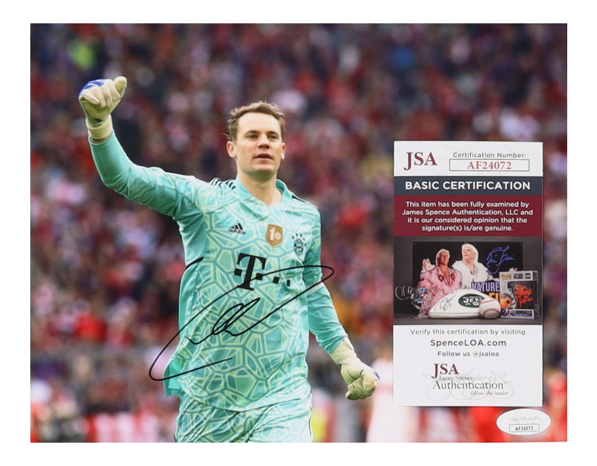 Manuel Neuer Signed 8x10 Photo (JSA) at PristineAuction.com Manuel Neuer Signed 8x10 Photo (JSA) at PristineAuction.com