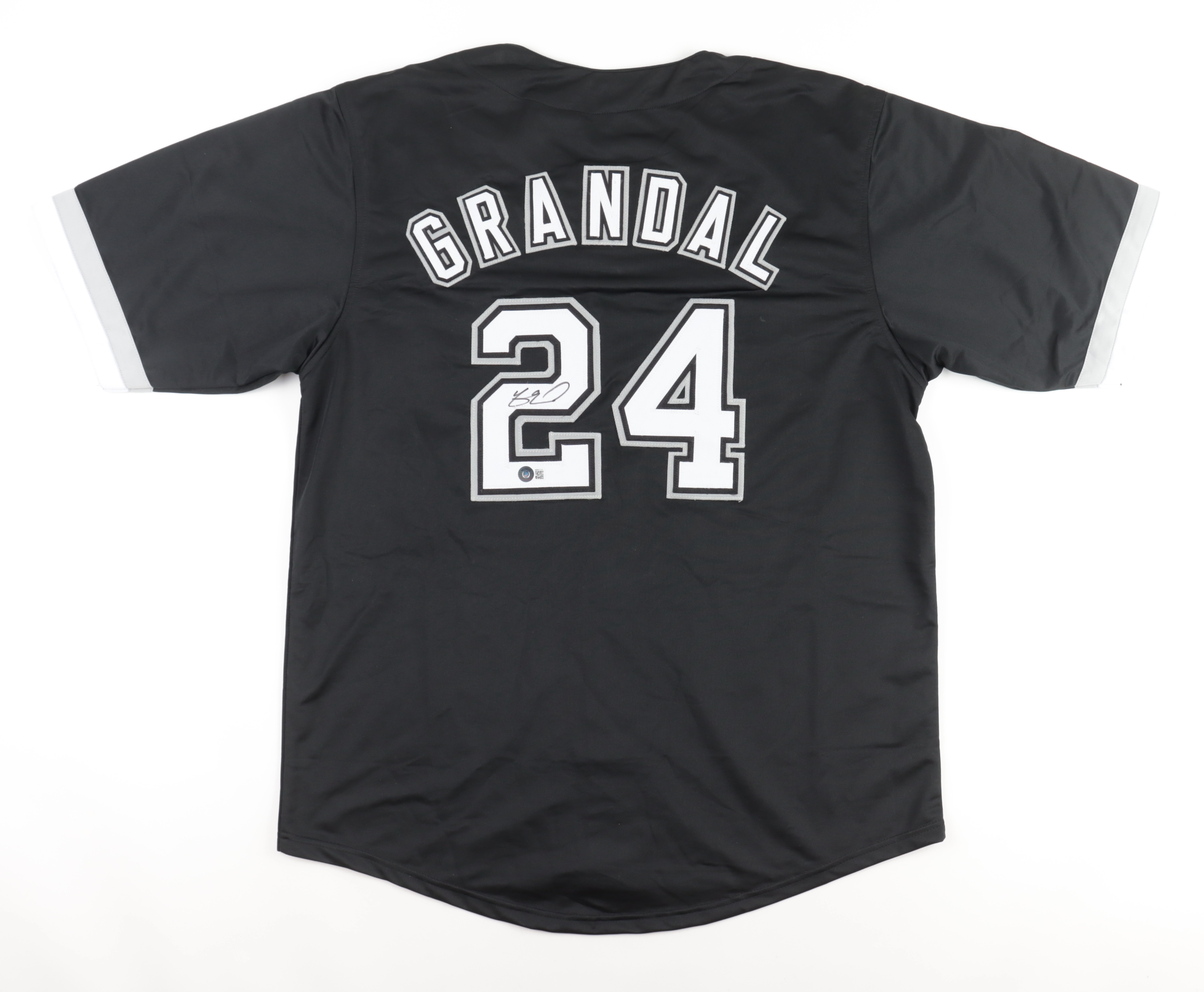 Yasmani Grandal Signed Jersey (Beckett) at PristineAuction.com Yasmani Grandal Signed Jersey (Beckett) at PristineAuction.com