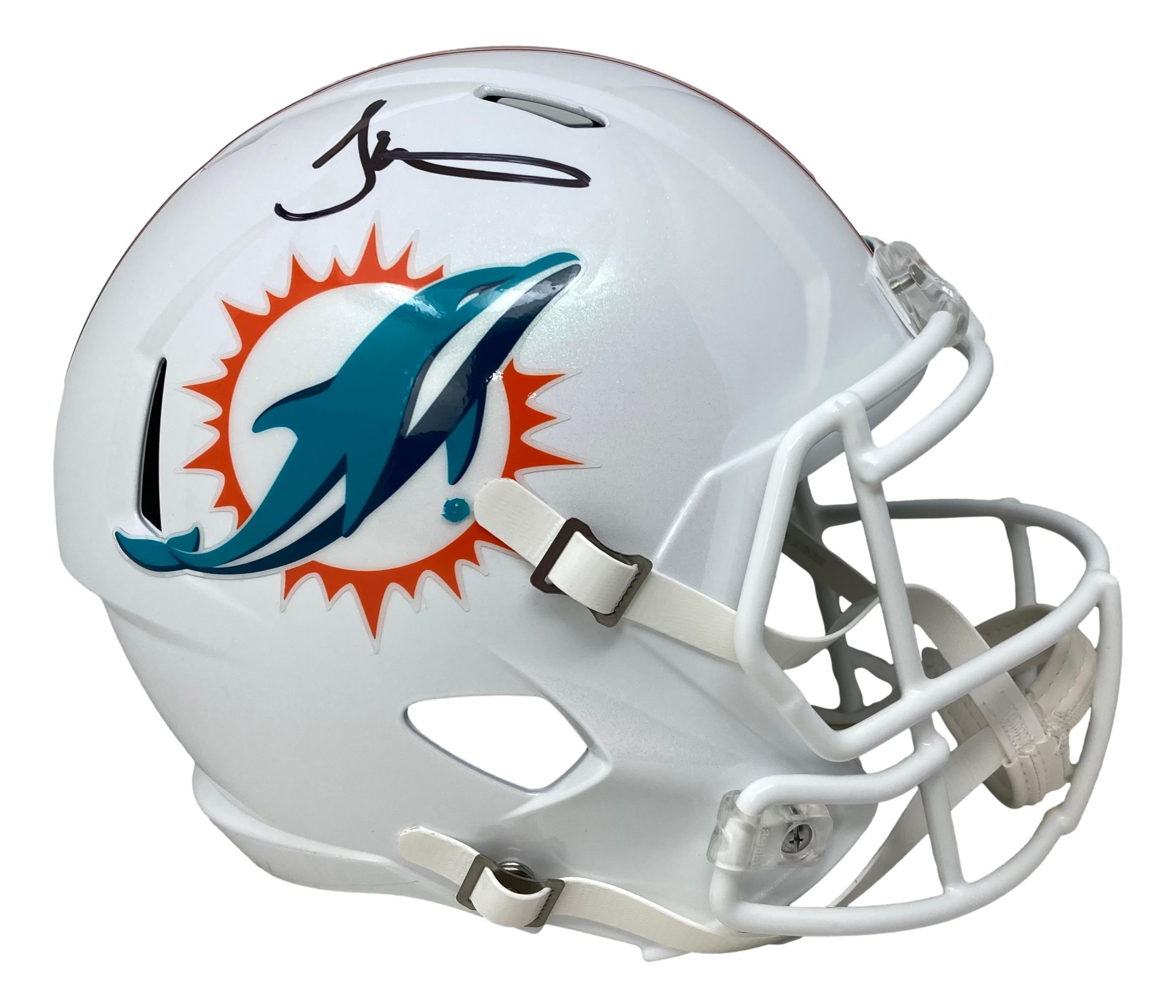 Tyreek Hill Signed Dolphins Full-Size Speed Helmet (Beckett) at PristineAuction.com Tyreek Hill Signed Dolphins Full-Size Speed Helmet (Beckett) at PristineAuction.com