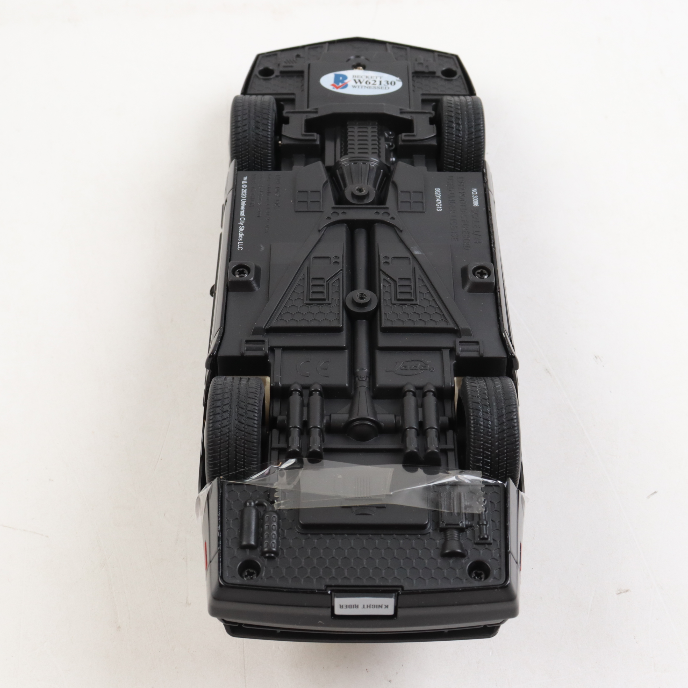 David Hasselhoff Signed "Knight Rider" 1:24 Diecast Car (Beckett) at PristineAuction.com David Hasselhoff Signed "Knight Rider" 1:24 Diecast Car (Beckett) at PristineAuction.com