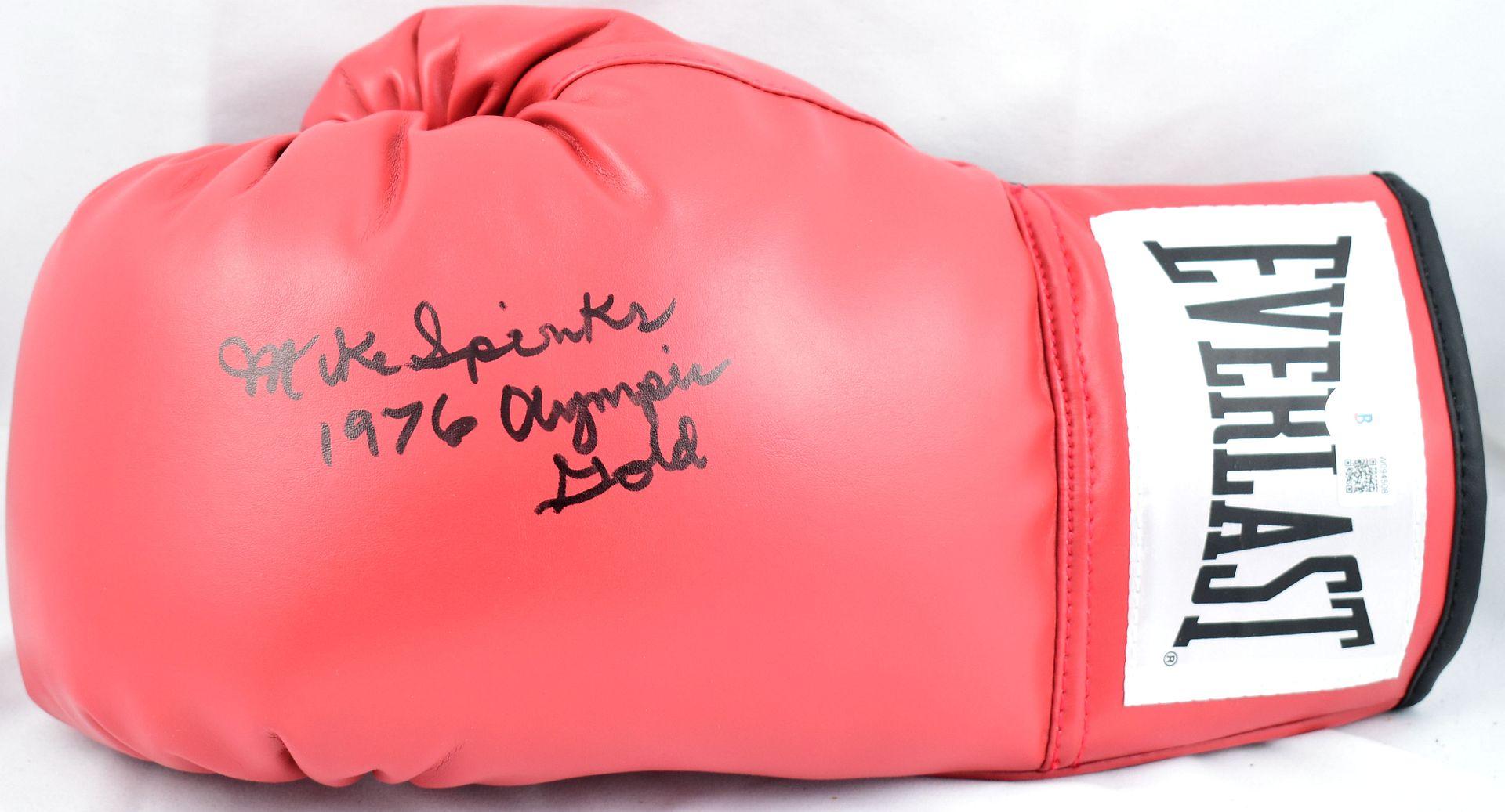 Michael Spinks Signed Everlast Boxing Glove Inscribed "1976 Olympic Gold" (Beckett) at PristineAuction.com Michael Spinks Signed Everlast Boxing Glove Inscribed "1976 Olympic Gold" (Beckett) at PristineAuction.com