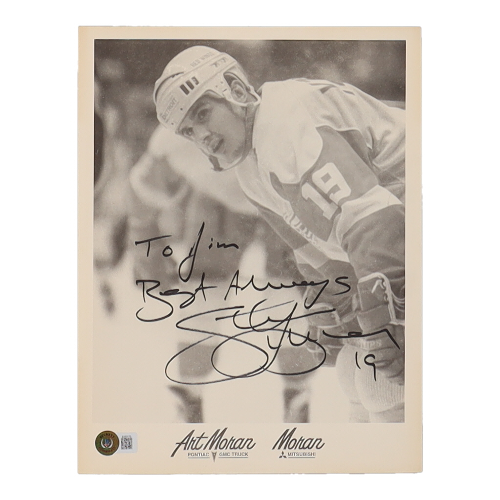 Steve Yzerman Signed Red Wings 8x10 Photo Inscribed "Best Always" (Beckett) at PristineAuction.com Steve Yzerman Signed Red Wings 8x10 Photo Inscribed "Best Always" (Beckett) at PristineAuction.com