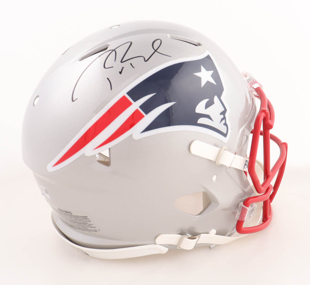Tom Brady Signed Patriots Full-Size Speed Helmet (Fanatics) at PristineAuction.com Tom Brady Signed Patriots Full-Size Speed Helmet (Fanatics) at PristineAuction.com