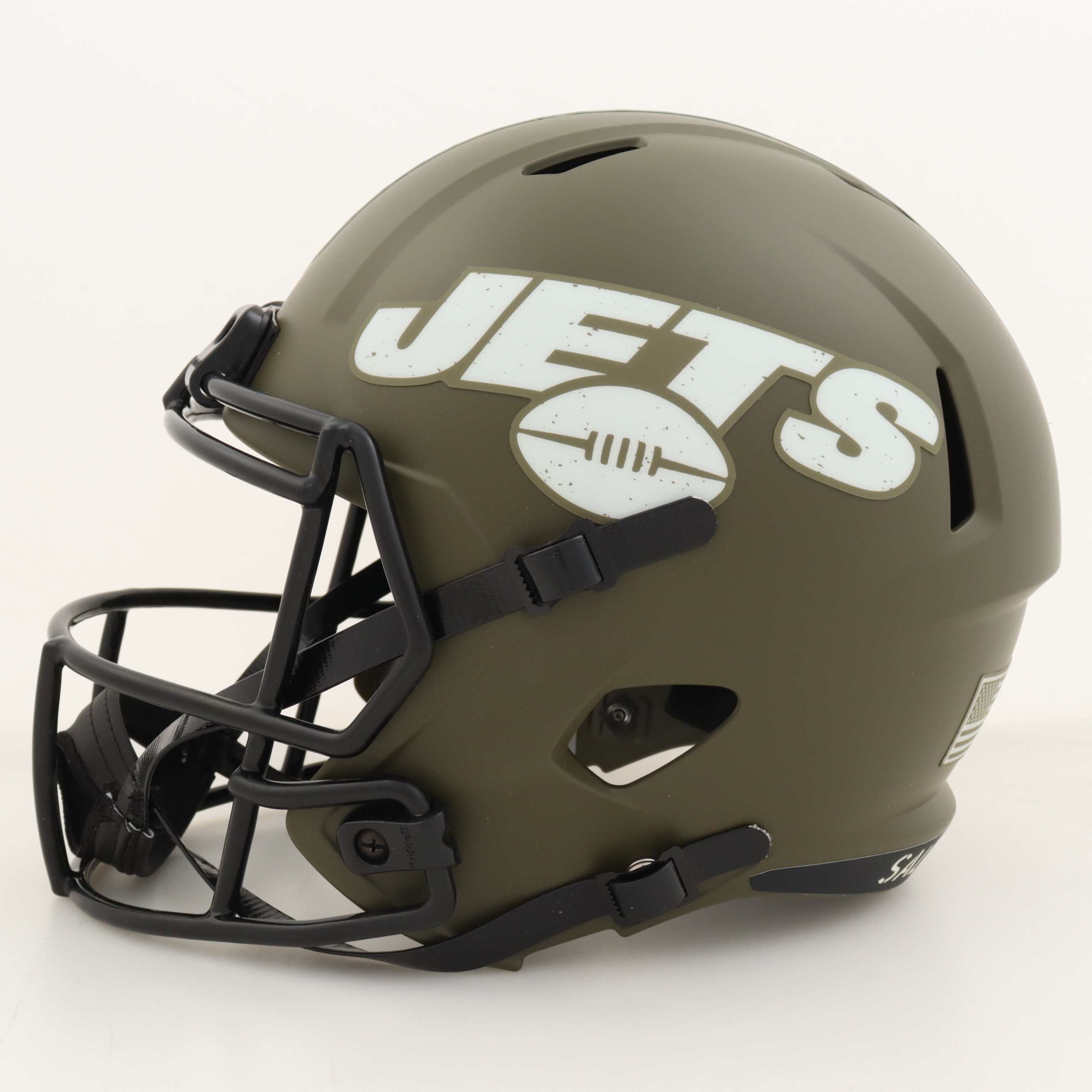 Zach Wilson Signed Jets Salute To Service Full Size Helmet (Beckett) at PristineAuction.com Zach Wilson Signed Jets Salute To Service Full Size Helmet (Beckett) at PristineAuction.com