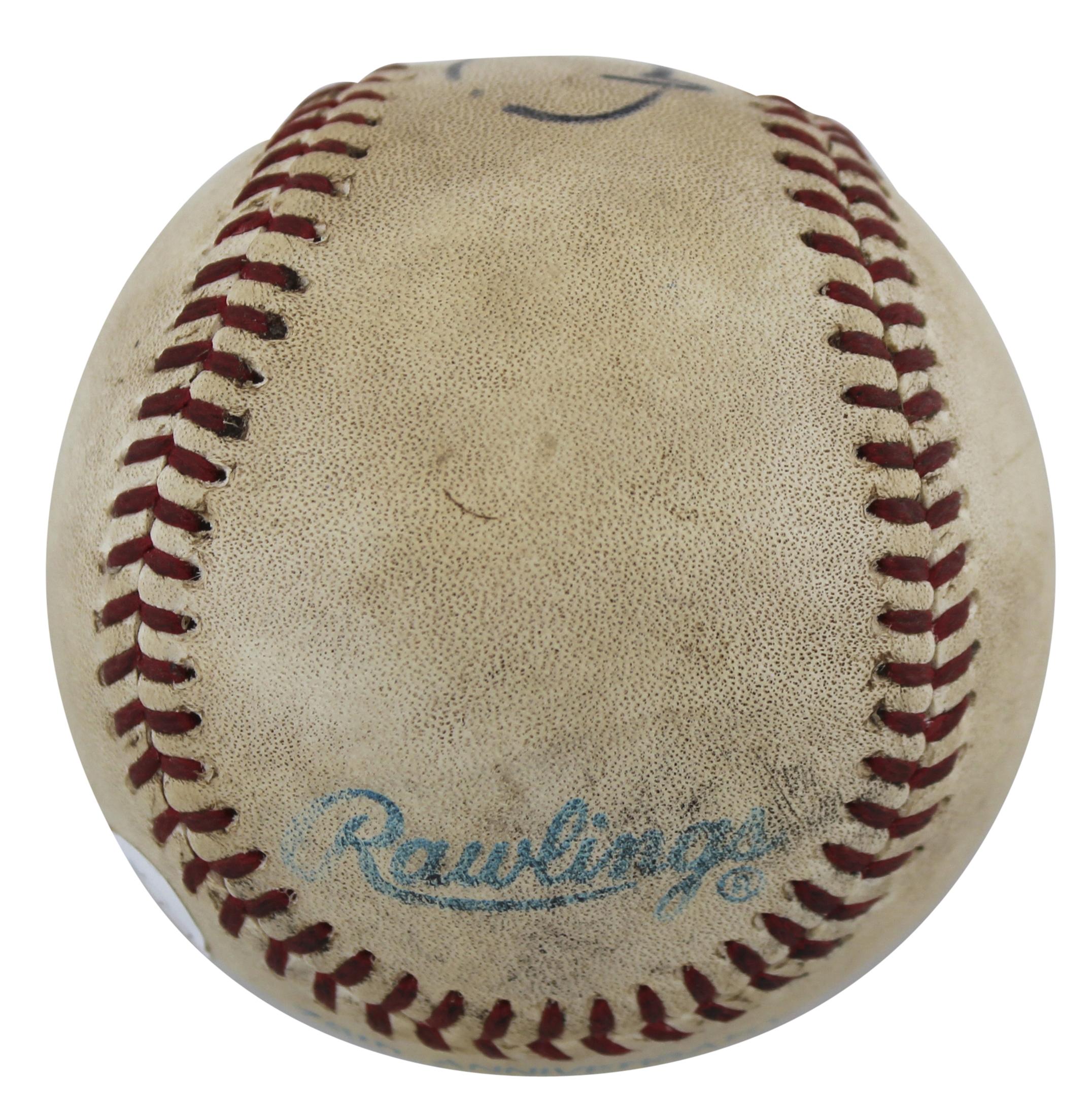 Derek Jeter Signed Baseball (JSA) at PristineAuction.com Derek Jeter Signed Baseball (JSA) at PristineAuction.com