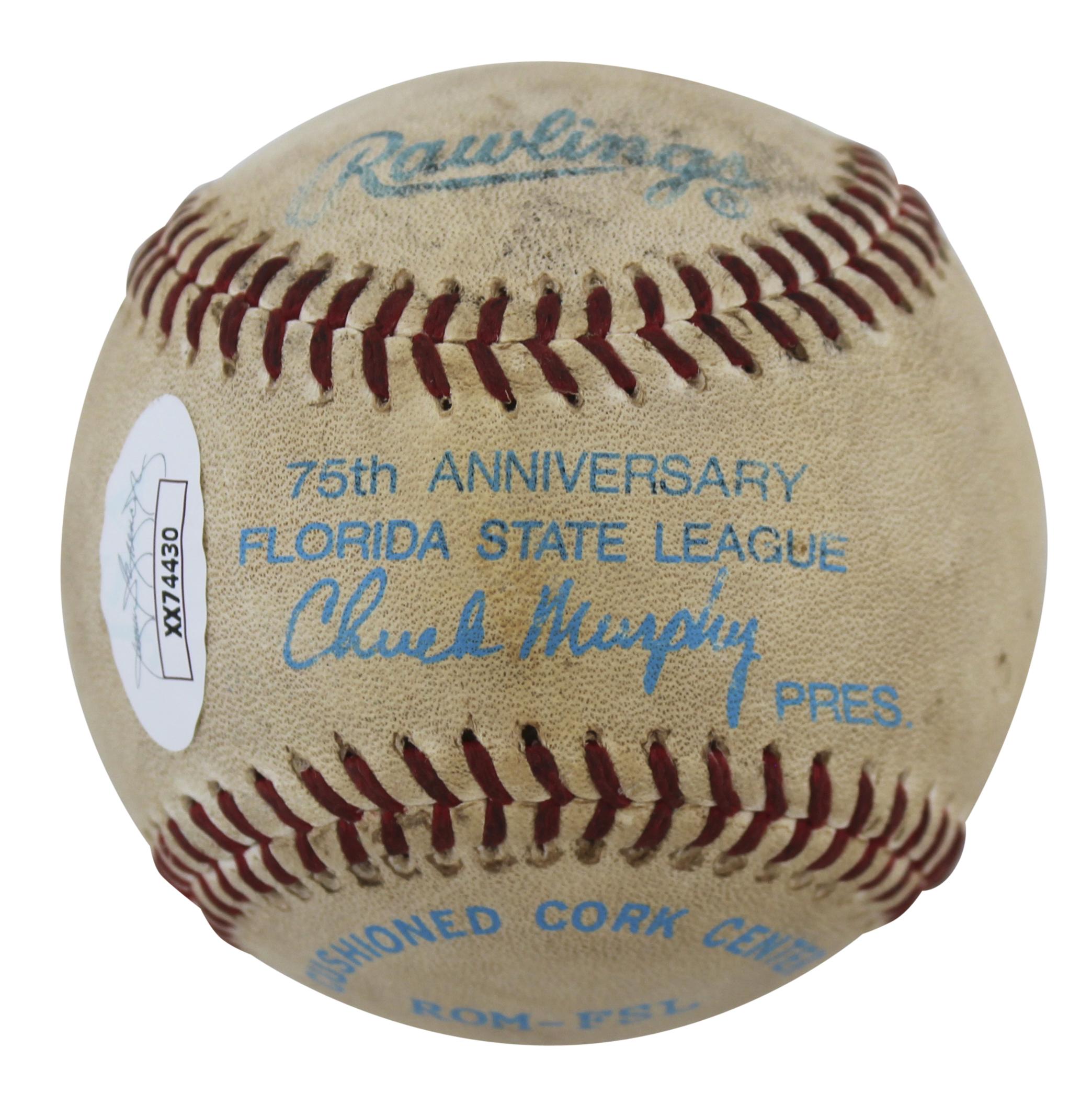 Derek Jeter Signed Baseball (JSA) at PristineAuction.com Derek Jeter Signed Baseball (JSA) at PristineAuction.com