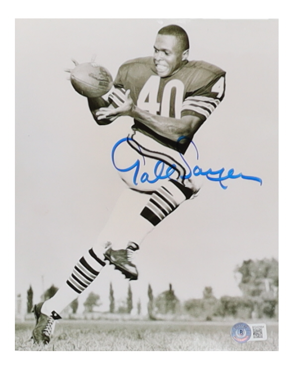 Gale Sayers Signed Bears 8x10 Photo (Beckett) at PristineAuction.com Gale Sayers Signed Bears 8x10 Photo (Beckett) at PristineAuction.com