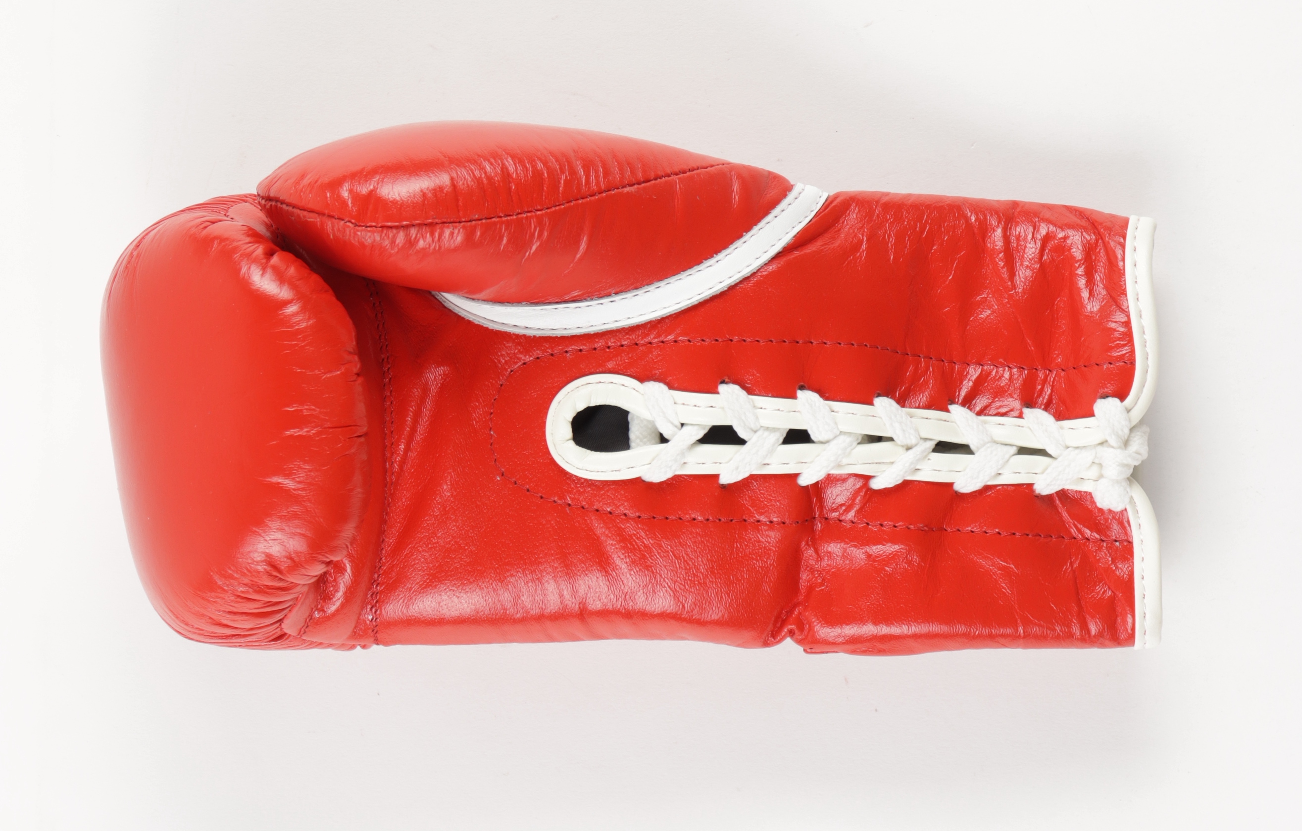 Sylvester Stallone Signed Everlast Boxing Glove (Beckett) at PristineAuction.com Sylvester Stallone Signed Everlast Boxing Glove (Beckett) at PristineAuction.com