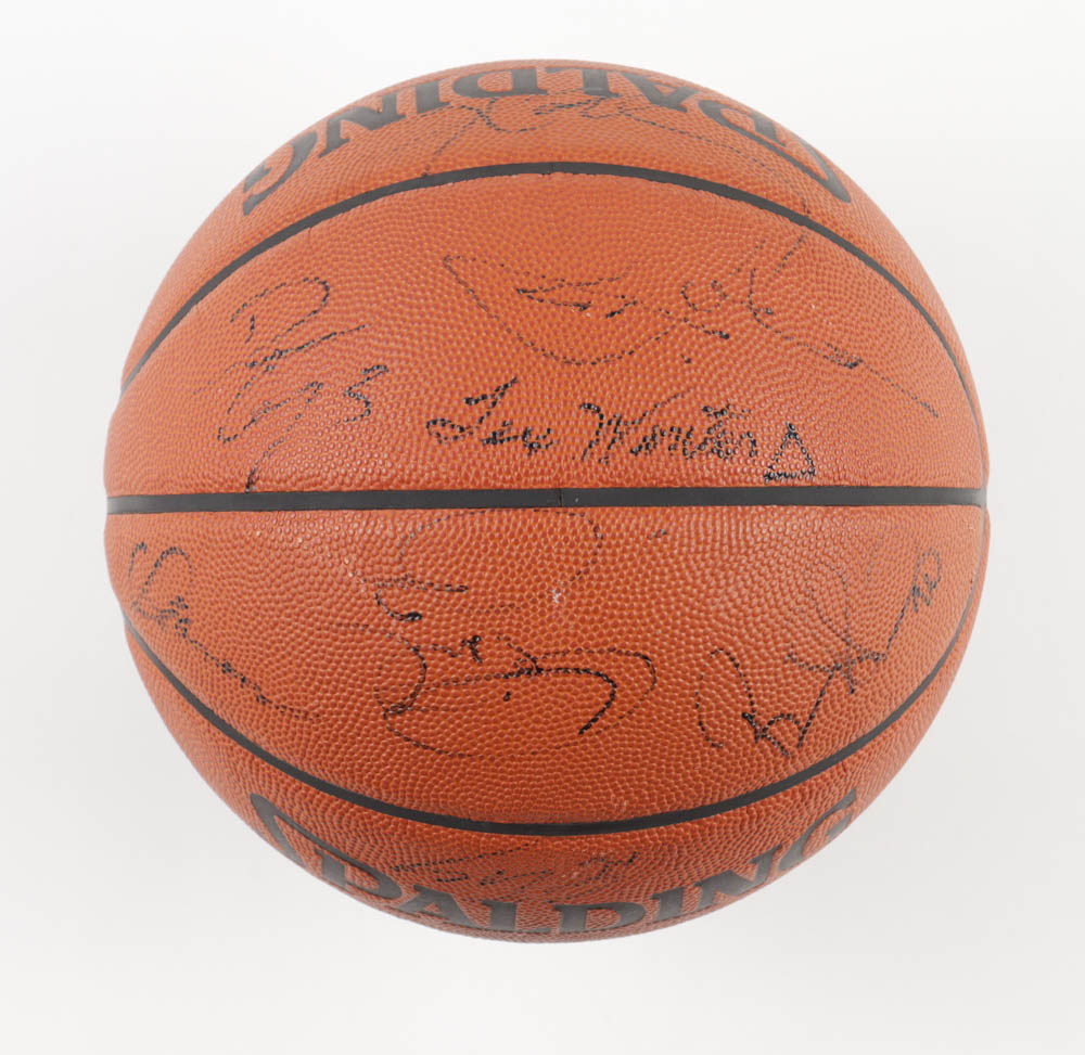 2001-02 Lakers NBA Basketball with Custom Display Case Team-Signed by (15) with Kobe Bryant, Shaquille O'Neal, Derek Fisher, Mitch Richmond, Robert Horry (Beckett) at PristineAuction.com 2001-02 Lakers NBA Basketball with Custom Display Case Team-Signed by (15) with Kobe Bryant, Shaquille O'Neal, Derek Fisher, Mitch Richmond, Robert Horry (Beckett) at PristineAuction.com