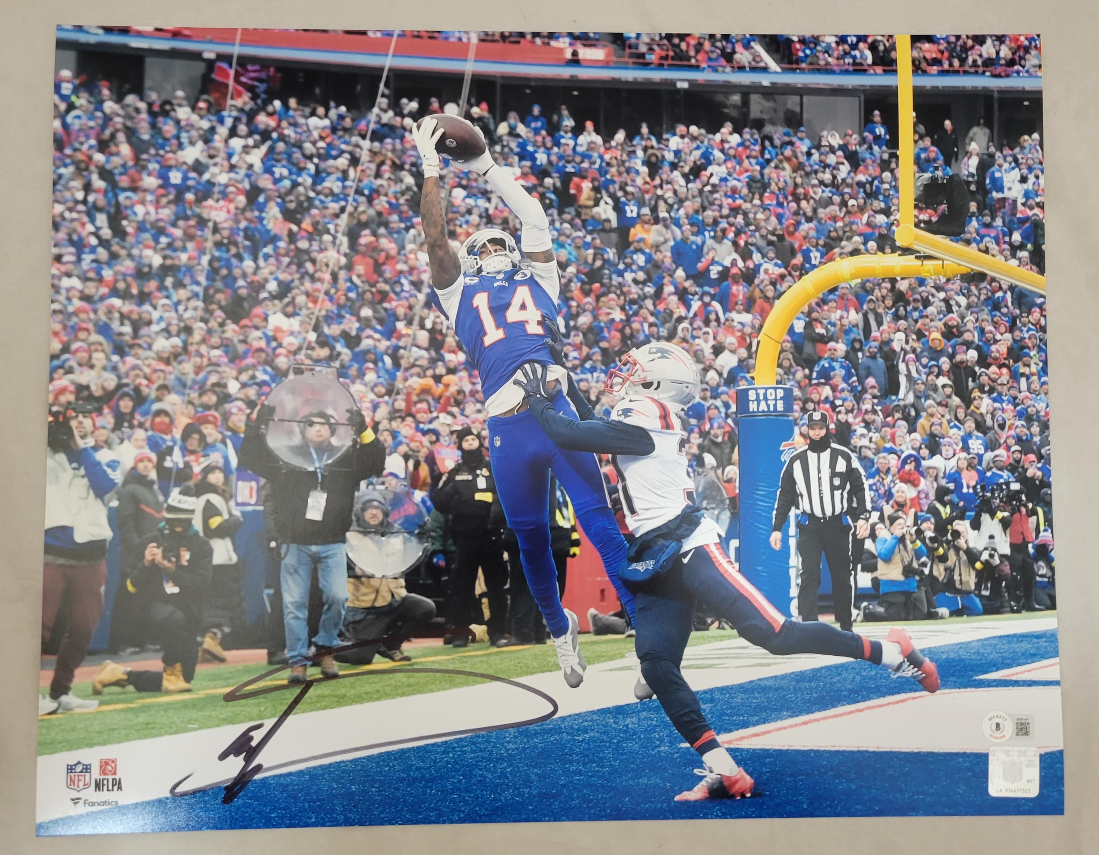 Stefon Diggs Signed Bills 16x20 Photo (Beckett) at PristineAuction.com Stefon Diggs Signed Bills 16x20 Photo (Beckett) at PristineAuction.com