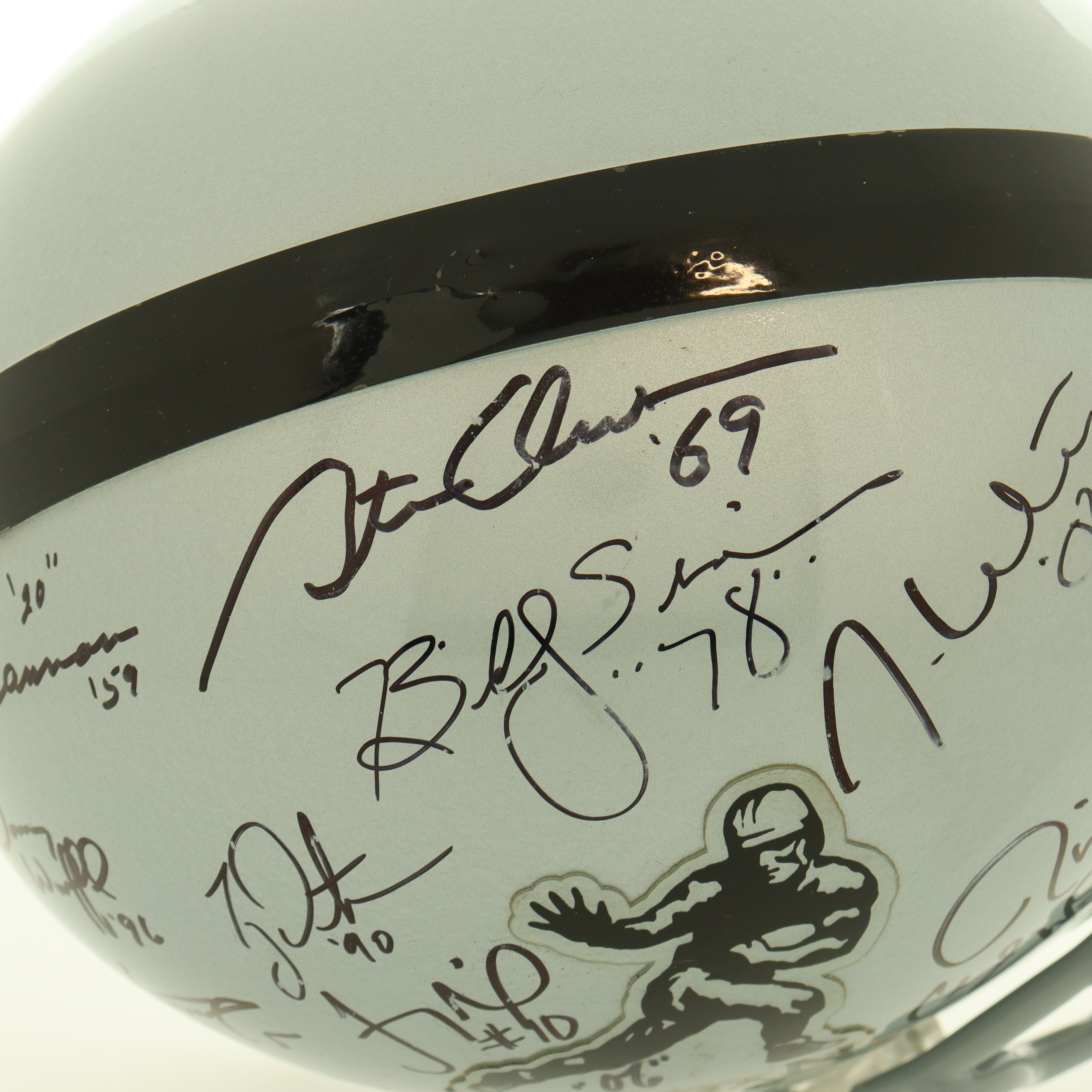 Heisman Trophy Winners Full-Size Helmet Signed by (11) with Paul Hornung, Billy Cannon, Ty Detmer, Steve Owens, Billy Sims (Beckett & JSA) at PristineAuction.com Heisman Trophy Winners Full-Size Helmet Signed by (11) with Paul Hornung, Billy Cannon, Ty Detmer, Steve Owens, Billy Sims (Beckett & JSA) at PristineAuction.com