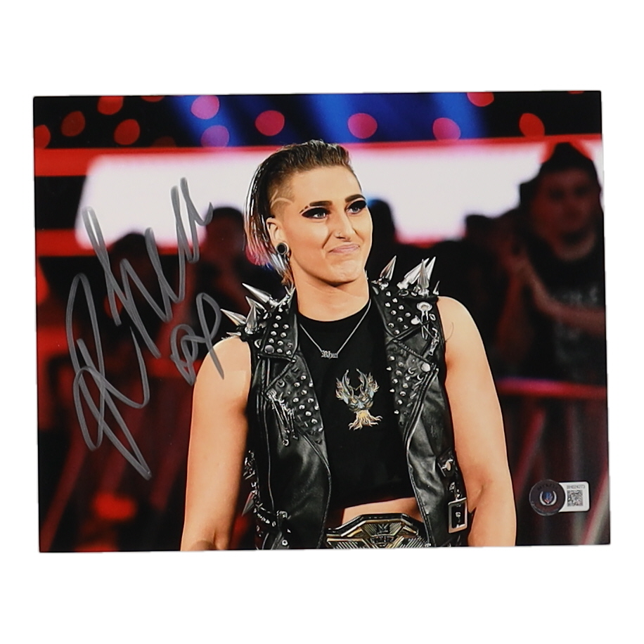 Rhea Ripley Signed WWE 8x10 Photo (Beckett) at PristineAuction.com Rhea Ripley Signed WWE 8x10 Photo (Beckett) at PristineAuction.com