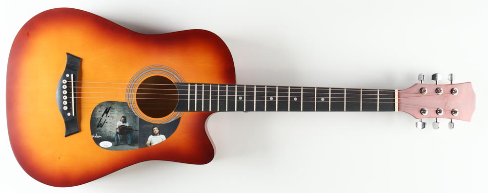 Morgan Wallen Signed 38" Acoustic Guitar (JSA) at PristineAuction.com Morgan Wallen Signed 38" Acoustic Guitar (JSA) at PristineAuction.com