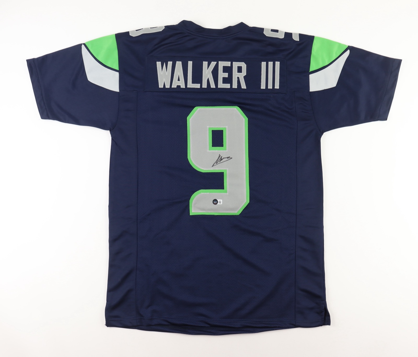 Kenneth Walker III Signed Jersey (Beckett) at PristineAuction.com Kenneth Walker III Signed Jersey (Beckett) at PristineAuction.com
