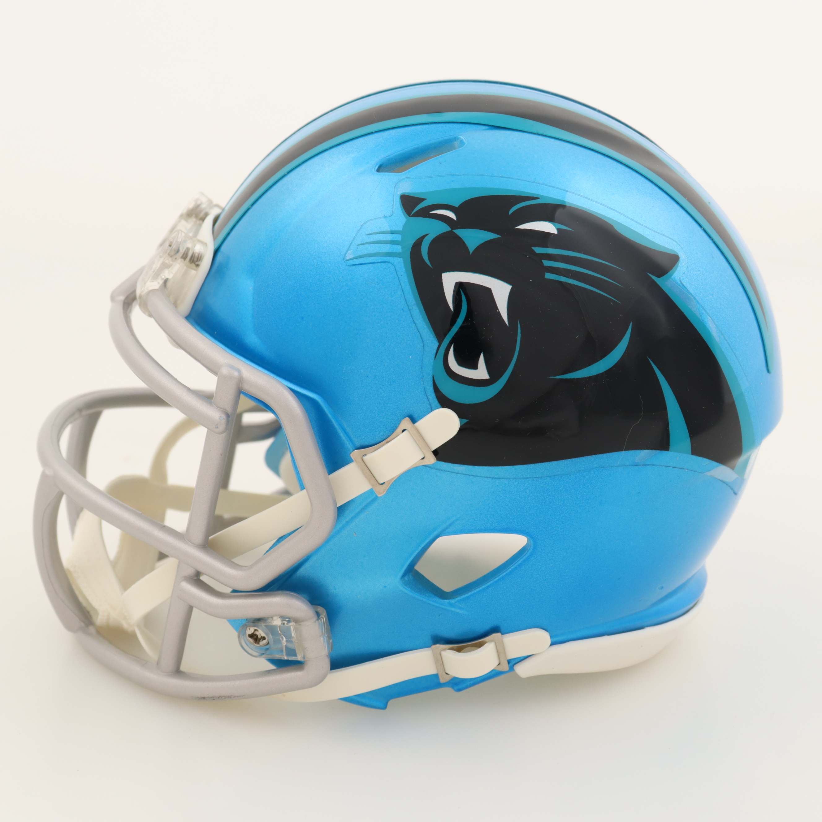 Luke Kuechly Signed Panthers Flash Alternate Speed Mini Helmet (Beckett) at PristineAuction.com Luke Kuechly Signed Panthers Flash Alternate Speed Mini Helmet (Beckett) at PristineAuction.com