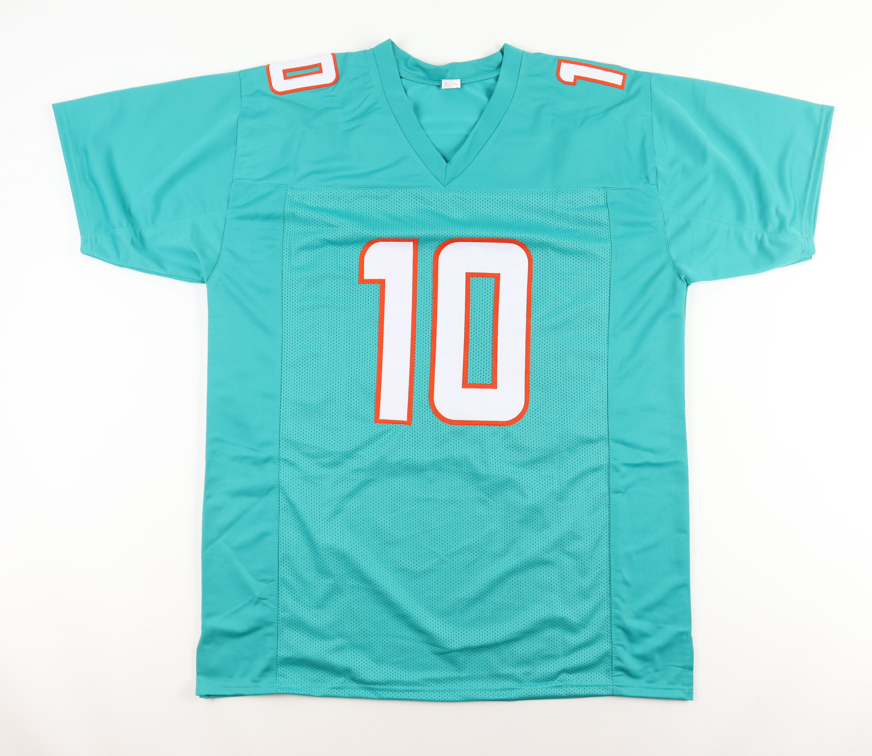 Tyreek Hill Signed Jersey (Beckett) at PristineAuction.com Tyreek Hill Signed Jersey (Beckett) at PristineAuction.com