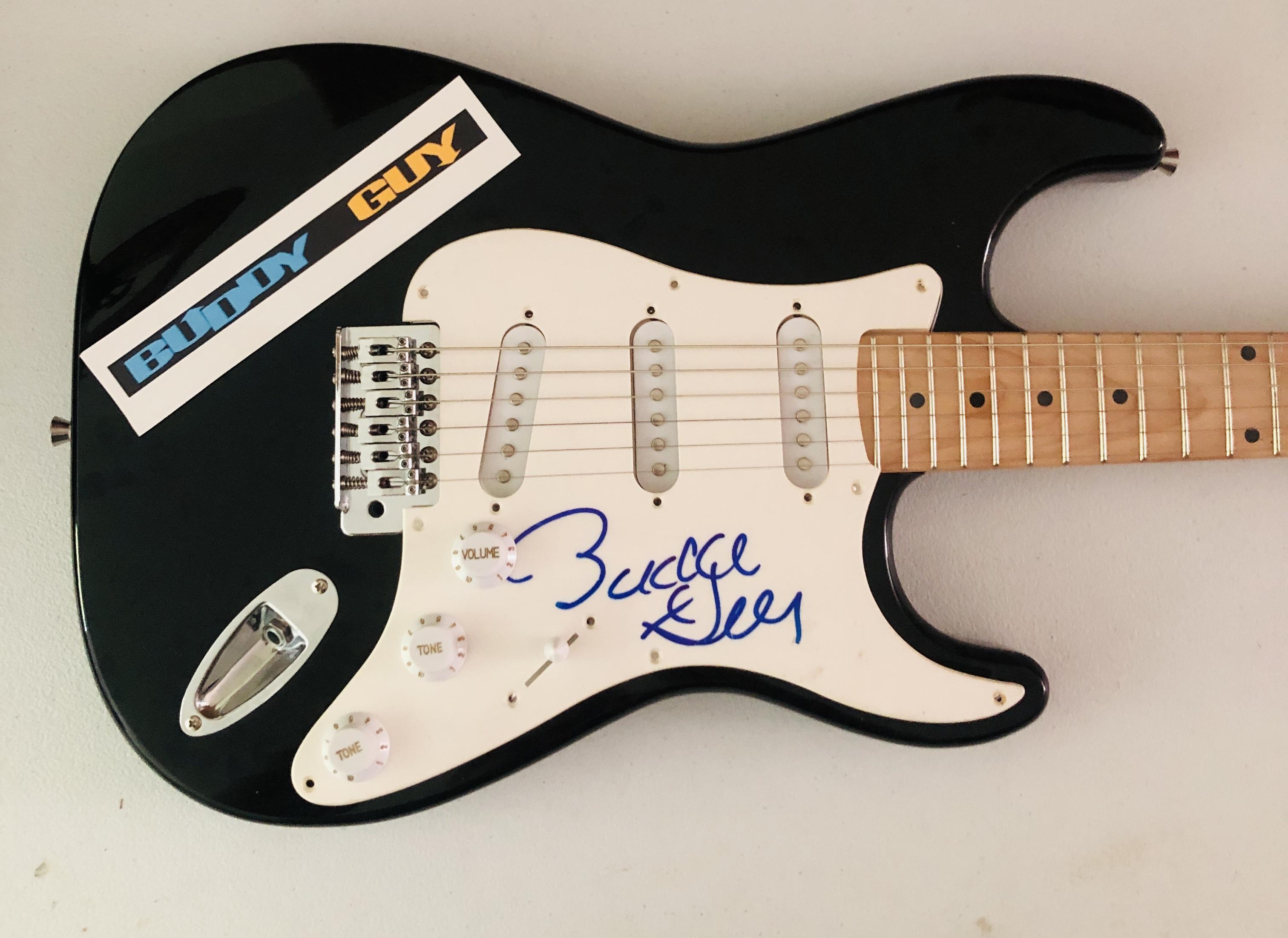 Buddy Guy Signed Full-Size Electric Guitar (JSA) at PristineAuction.com Buddy Guy Signed Full-Size Electric Guitar (JSA) at PristineAuction.com