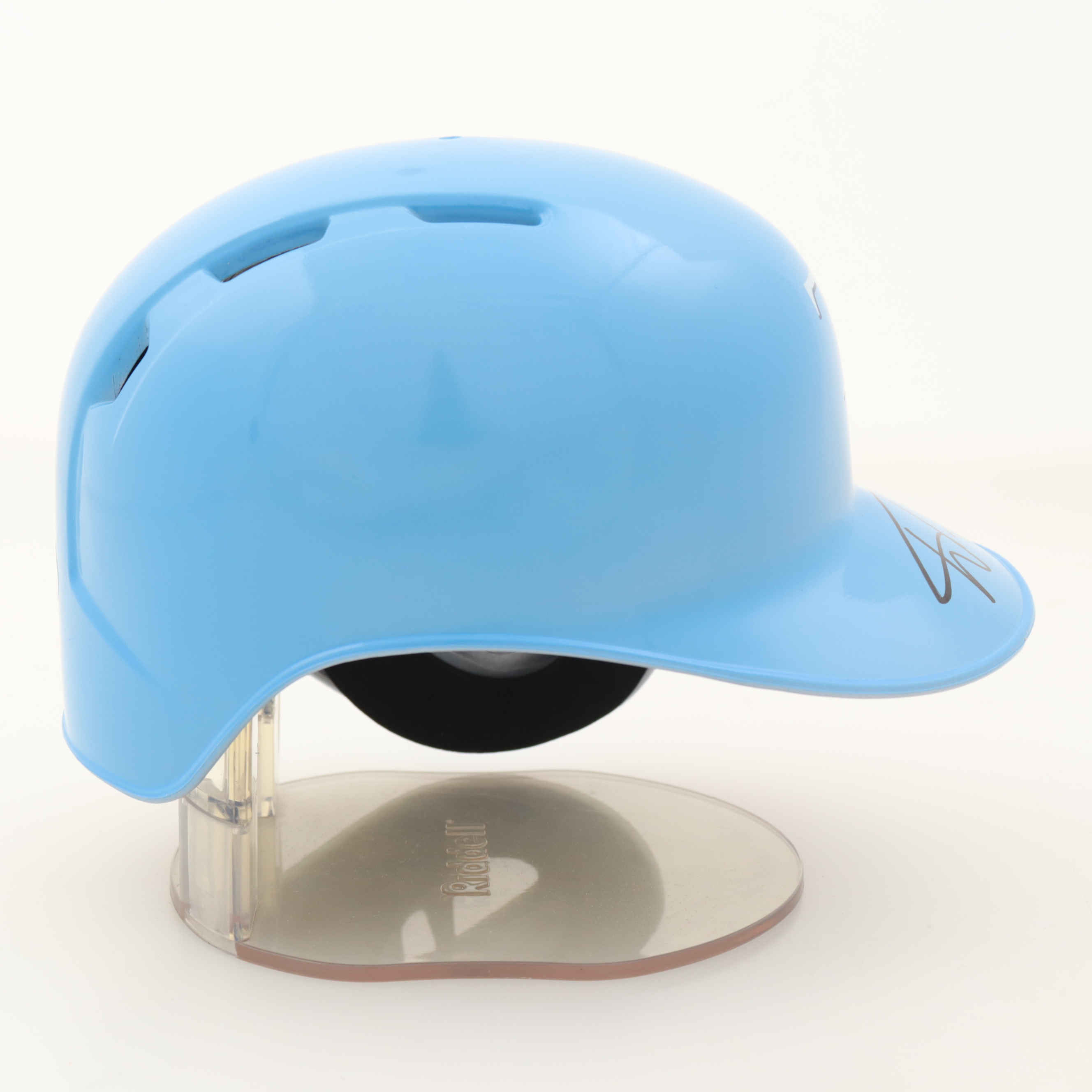 Wander Franco Signed Rays Mini Batting Helmet (JSA) at PristineAuction.com Wander Franco Signed Rays Mini Batting Helmet (JSA) at PristineAuction.com