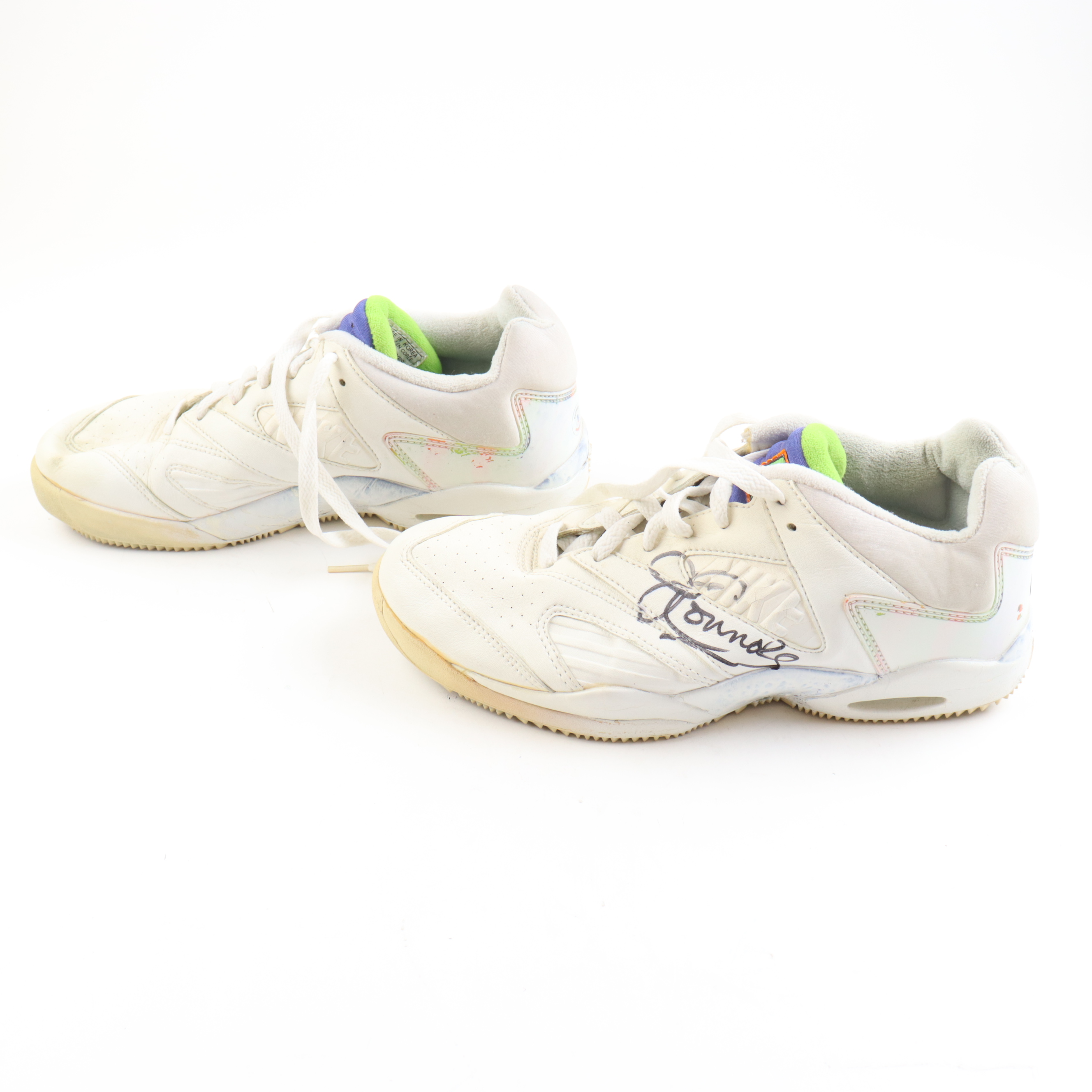 Jimmy Connors Signed Pair Of Nike Tennis Shoes (Beckett) at PristineAuction.com Jimmy Connors Signed Pair Of Nike Tennis Shoes (Beckett) at PristineAuction.com