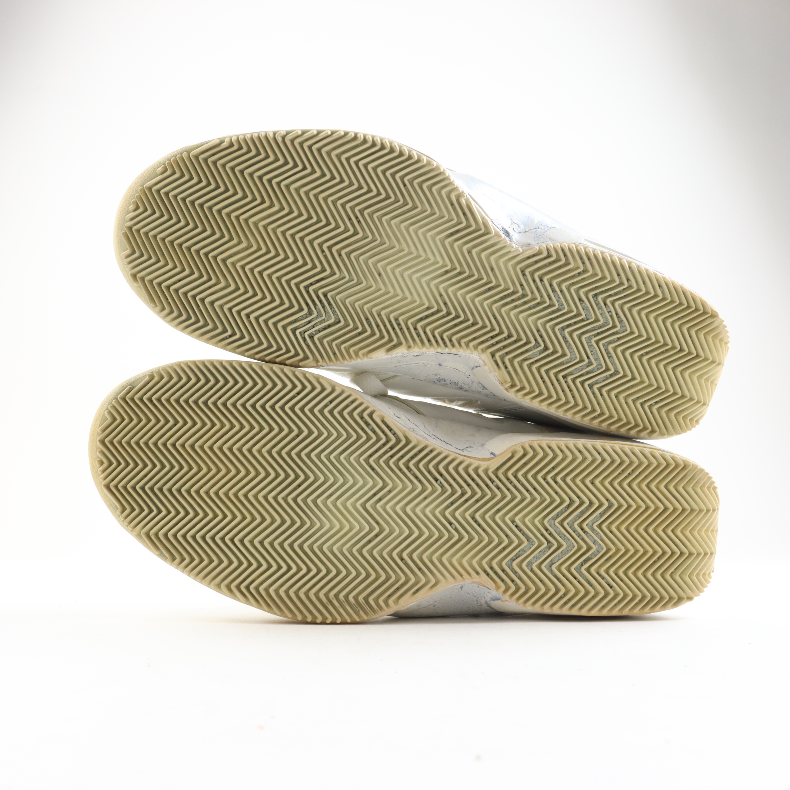 Jimmy Connors Signed Pair Of Nike Tennis Shoes (Beckett) at PristineAuction.com Jimmy Connors Signed Pair Of Nike Tennis Shoes (Beckett) at PristineAuction.com