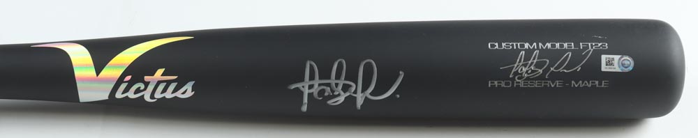 Fernando Tatis Jr. Signed Victus Player Model Baseball Bat (MLB & Fanatics) at PristineAuction.com Fernando Tatis Jr. Signed Victus Player Model Baseball Bat (MLB & Fanatics) at PristineAuction.com